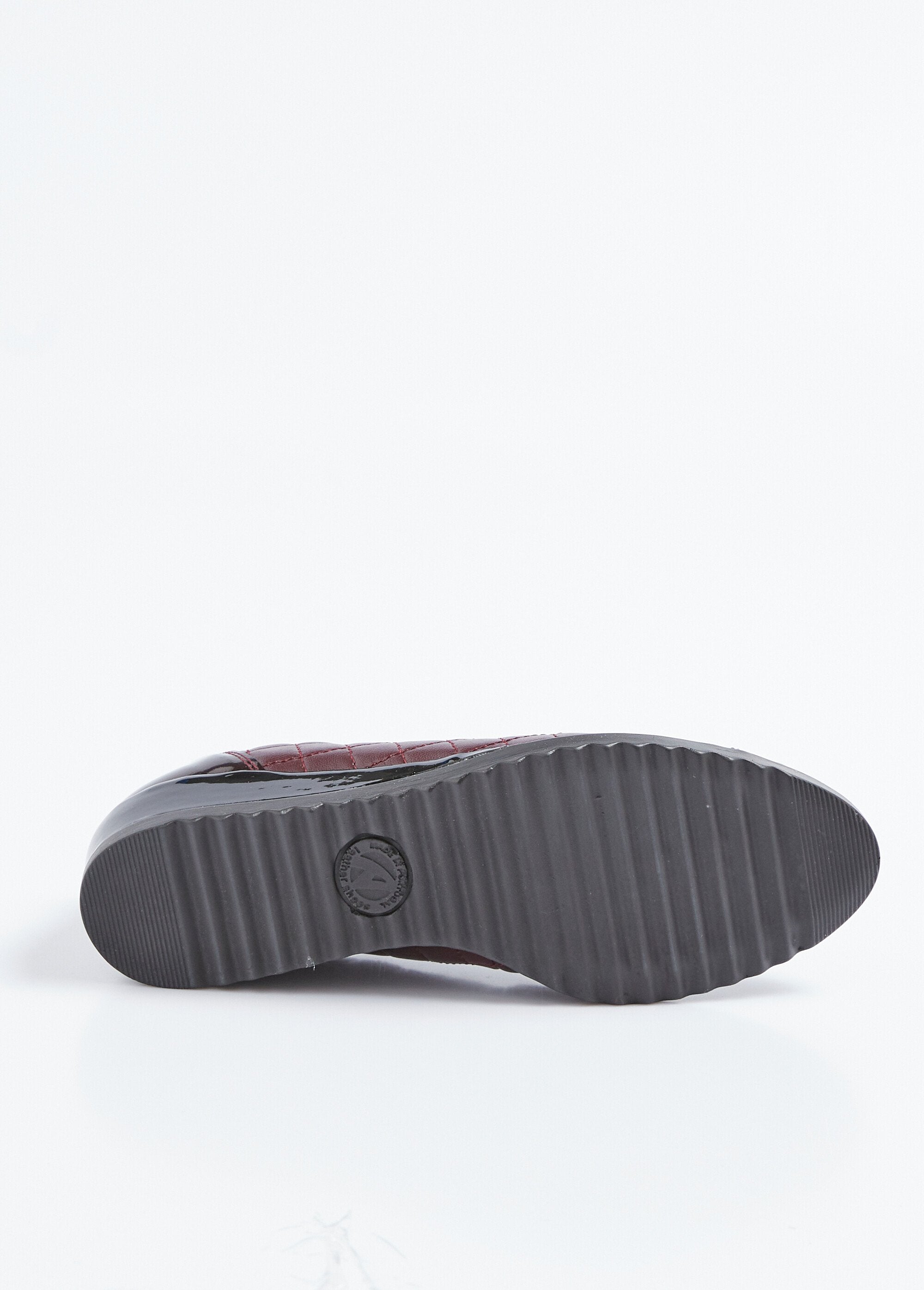 Comfort_width_stretch_wedge_ballerinas_Bordeaux_UN1_slim