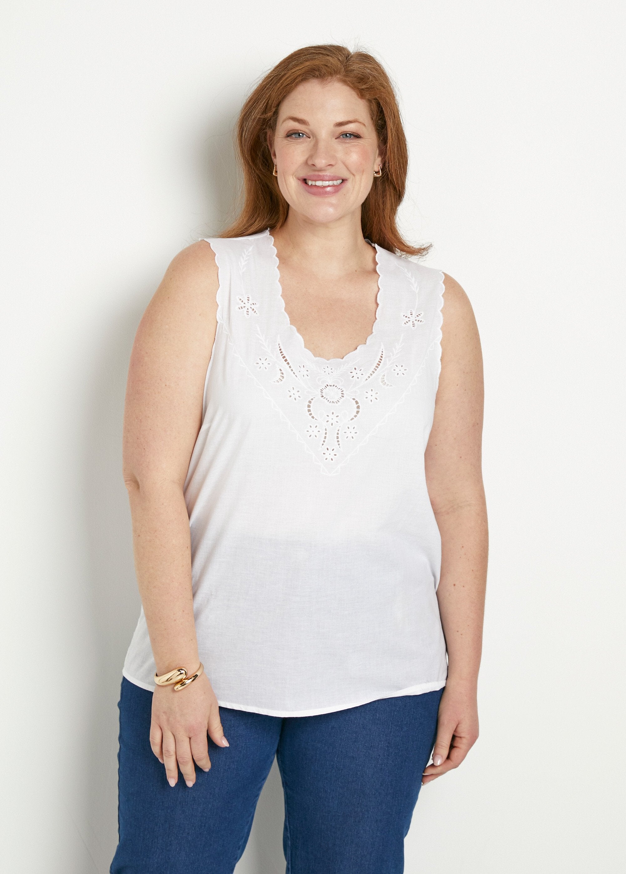 Plain_embroidered_cotton_tank_top_White_FA1_curvy