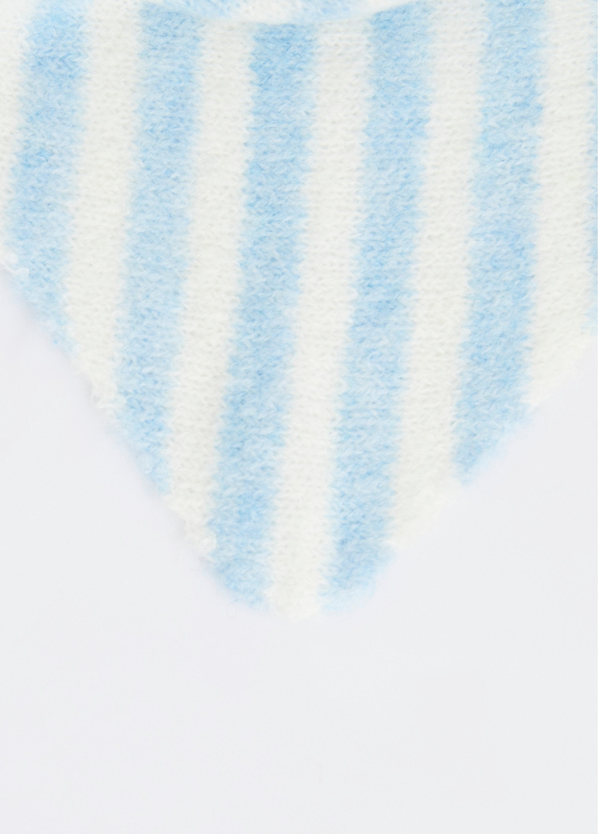 Striped_triangle_scarf,_with_wool_Blue_DE1_slim