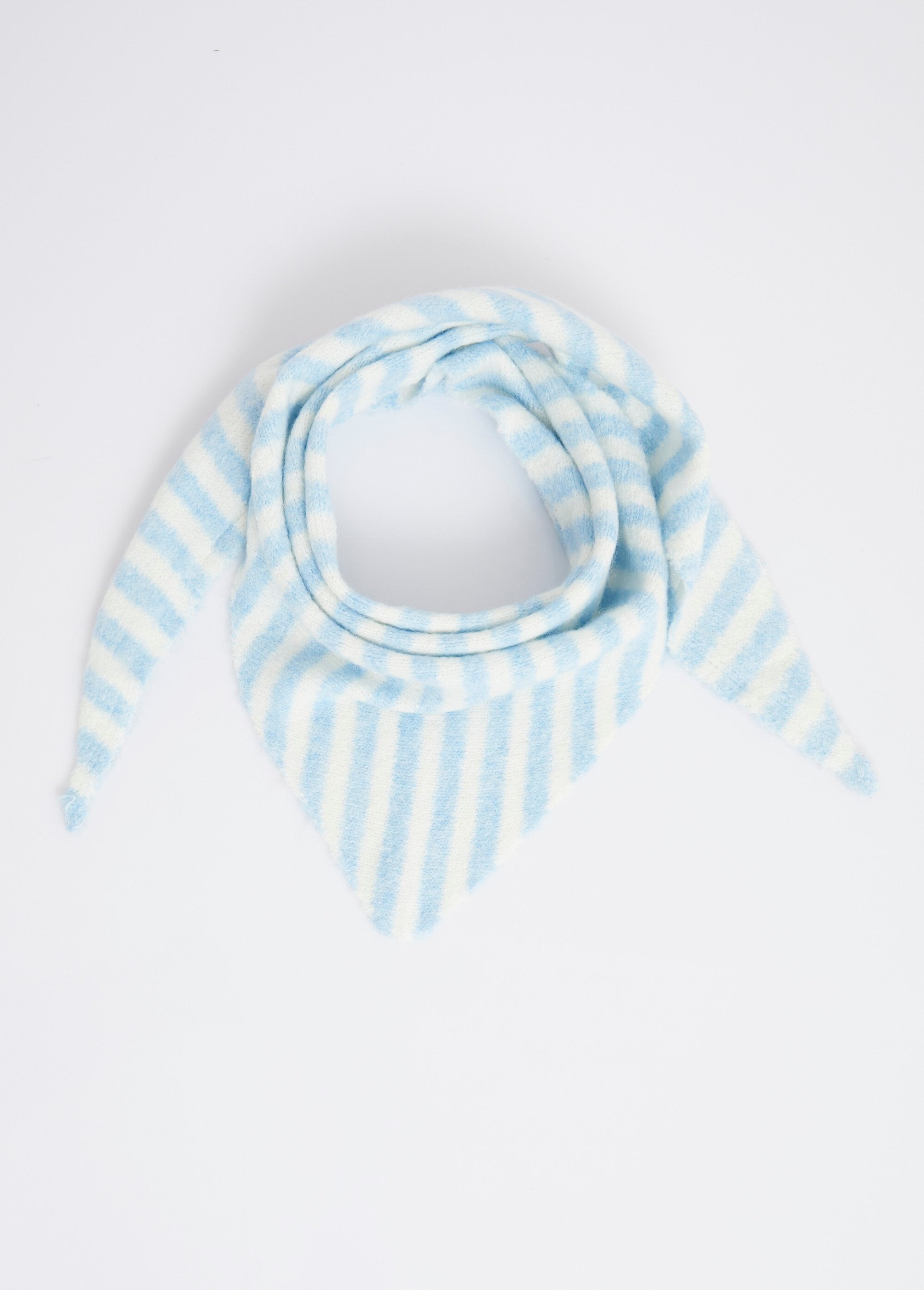 Striped_triangle_scarf,_with_wool_Blue_FA1_slim