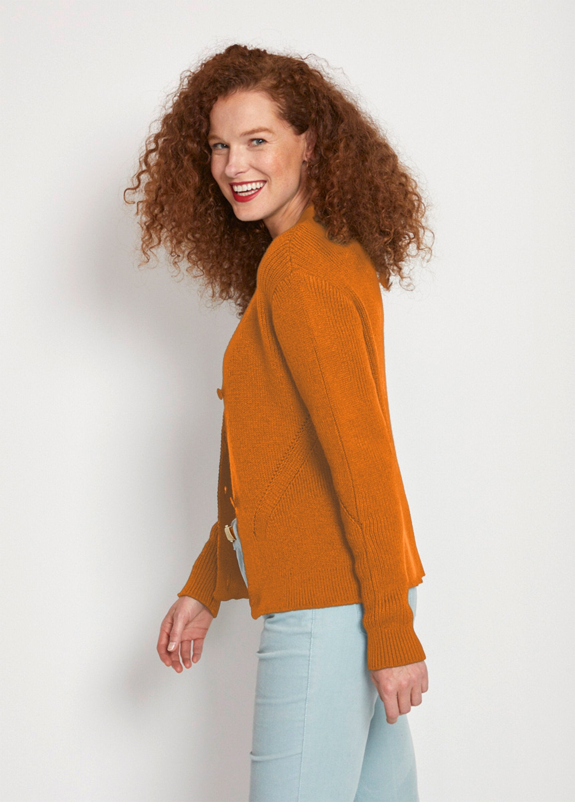 Pearl_knit_buttoned_V-neck_vest_Ocher_DR1_slim