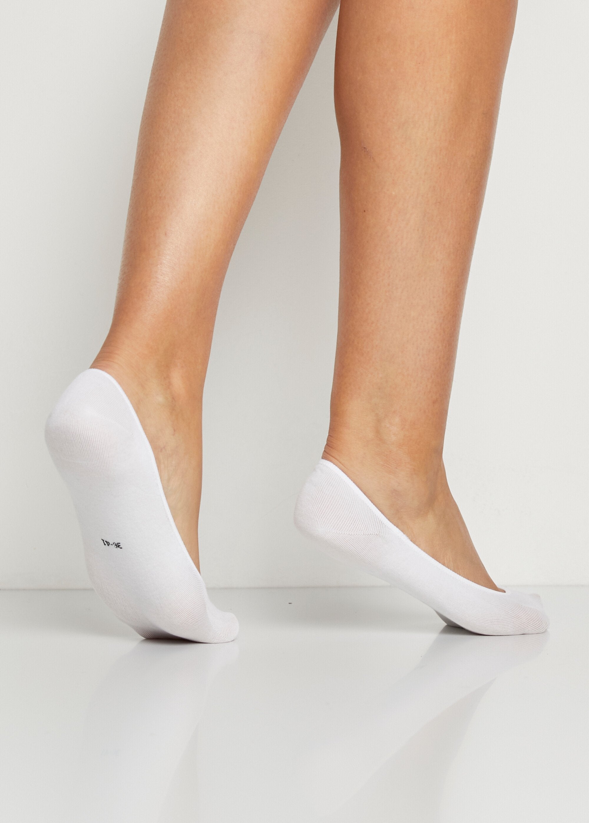 Invisible_high-cut_socks_White_lot3_DO1_slim