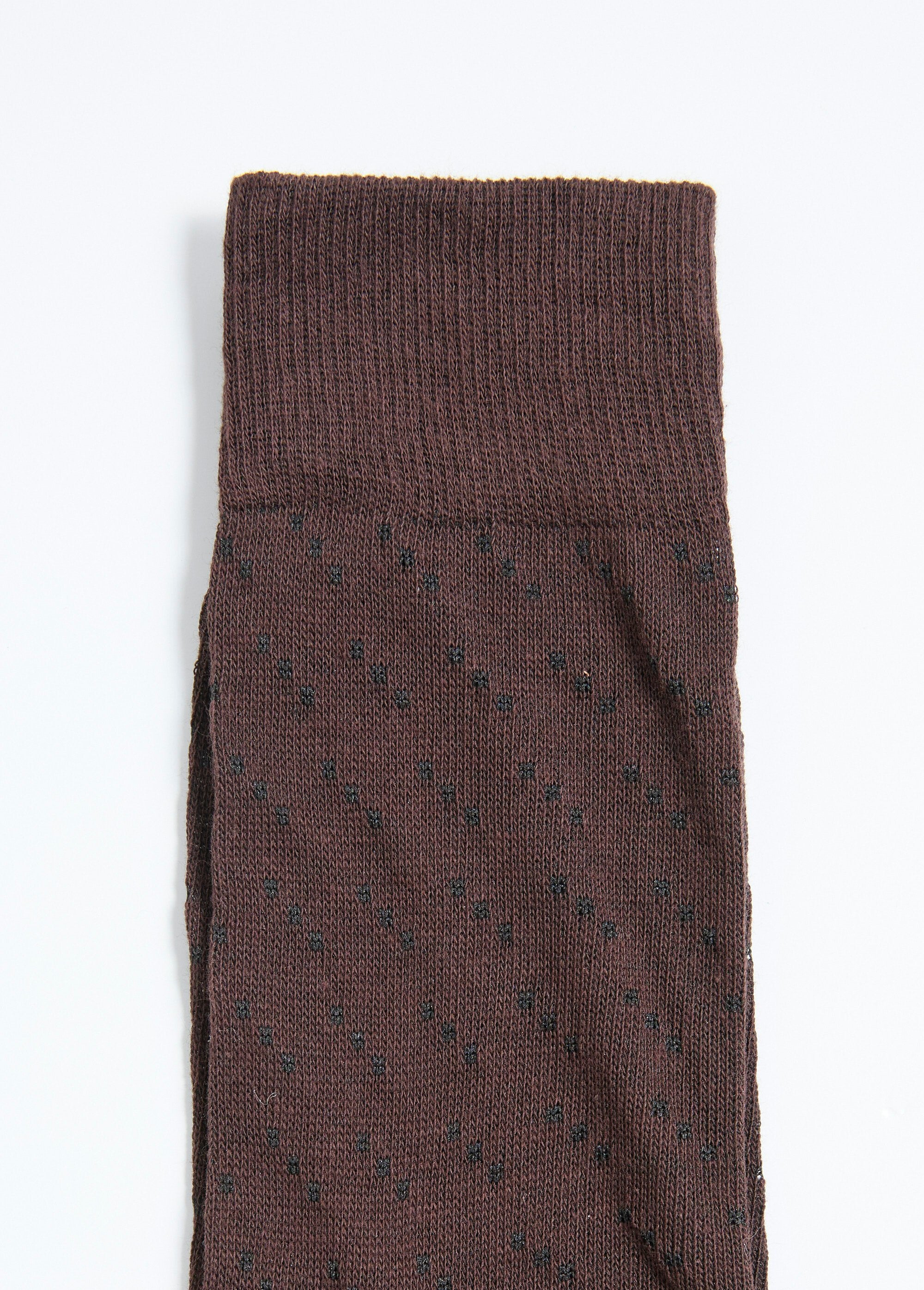 Pack_of_10_plain_and_patterned_socks_Black_matching_DE4_slim