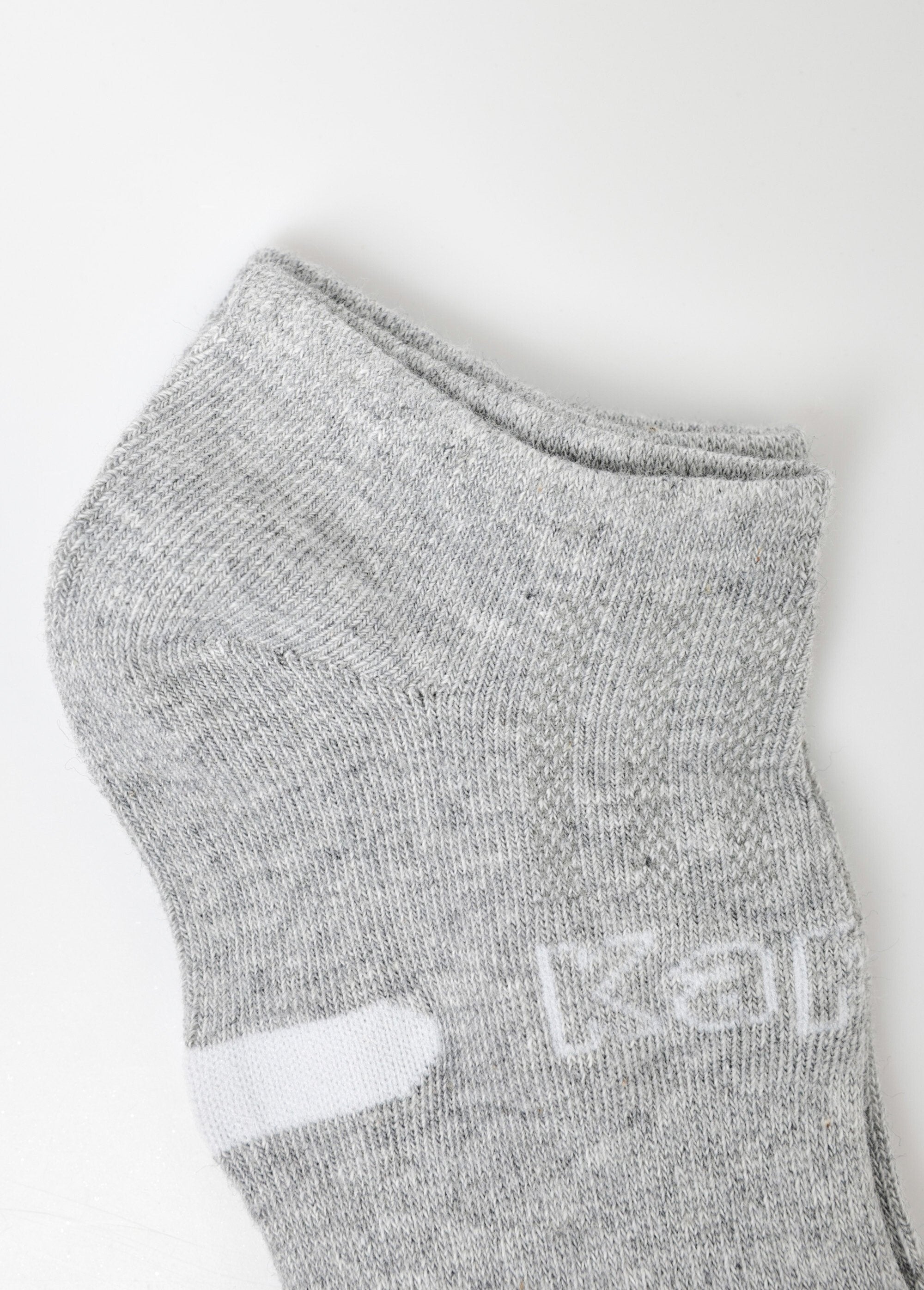 Pack_of_3_assorted_logo_and_line_socks_Assorted_pink_DE2_slim