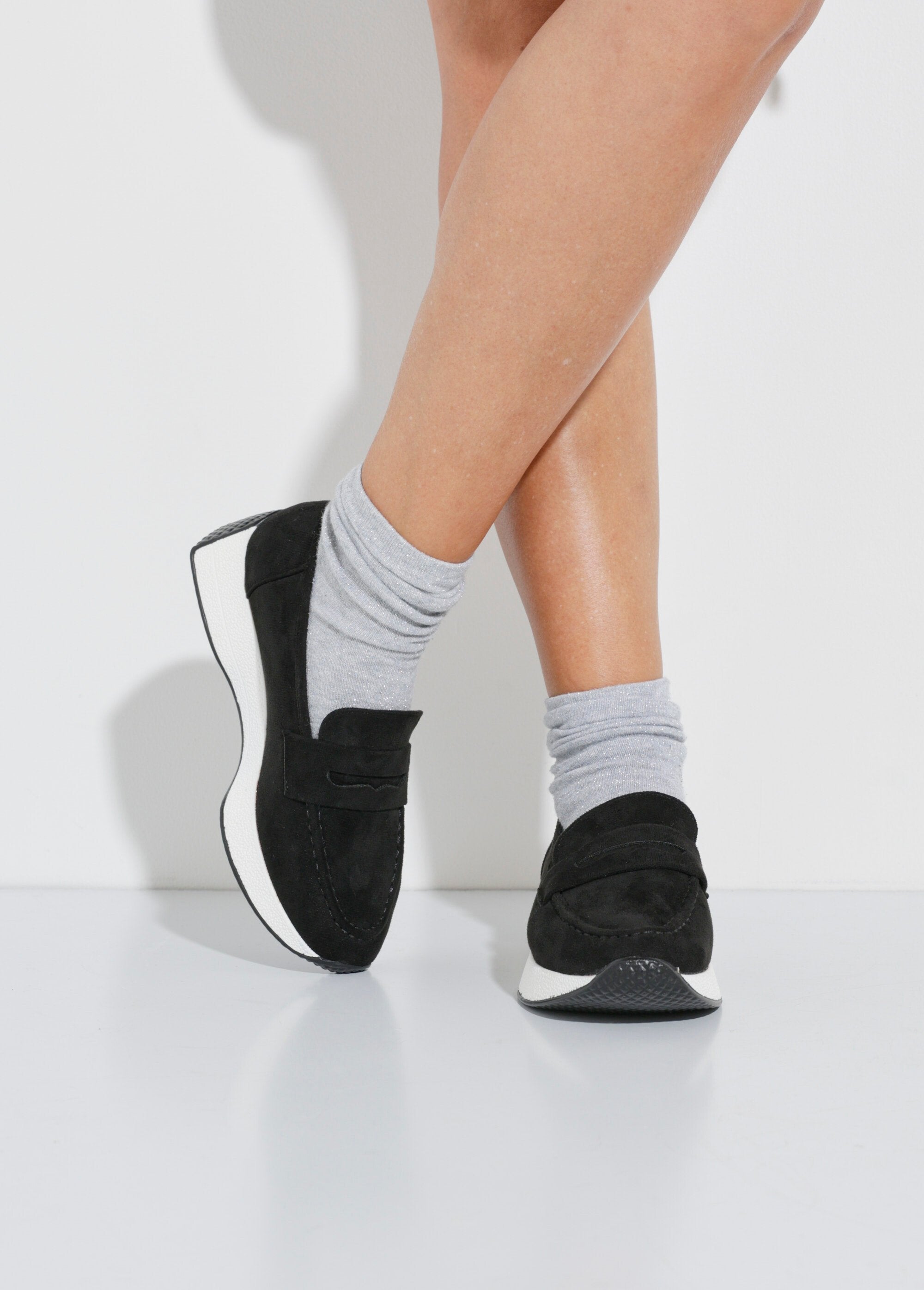 Contrasting_wedge_loafers_Black_SF1_slim