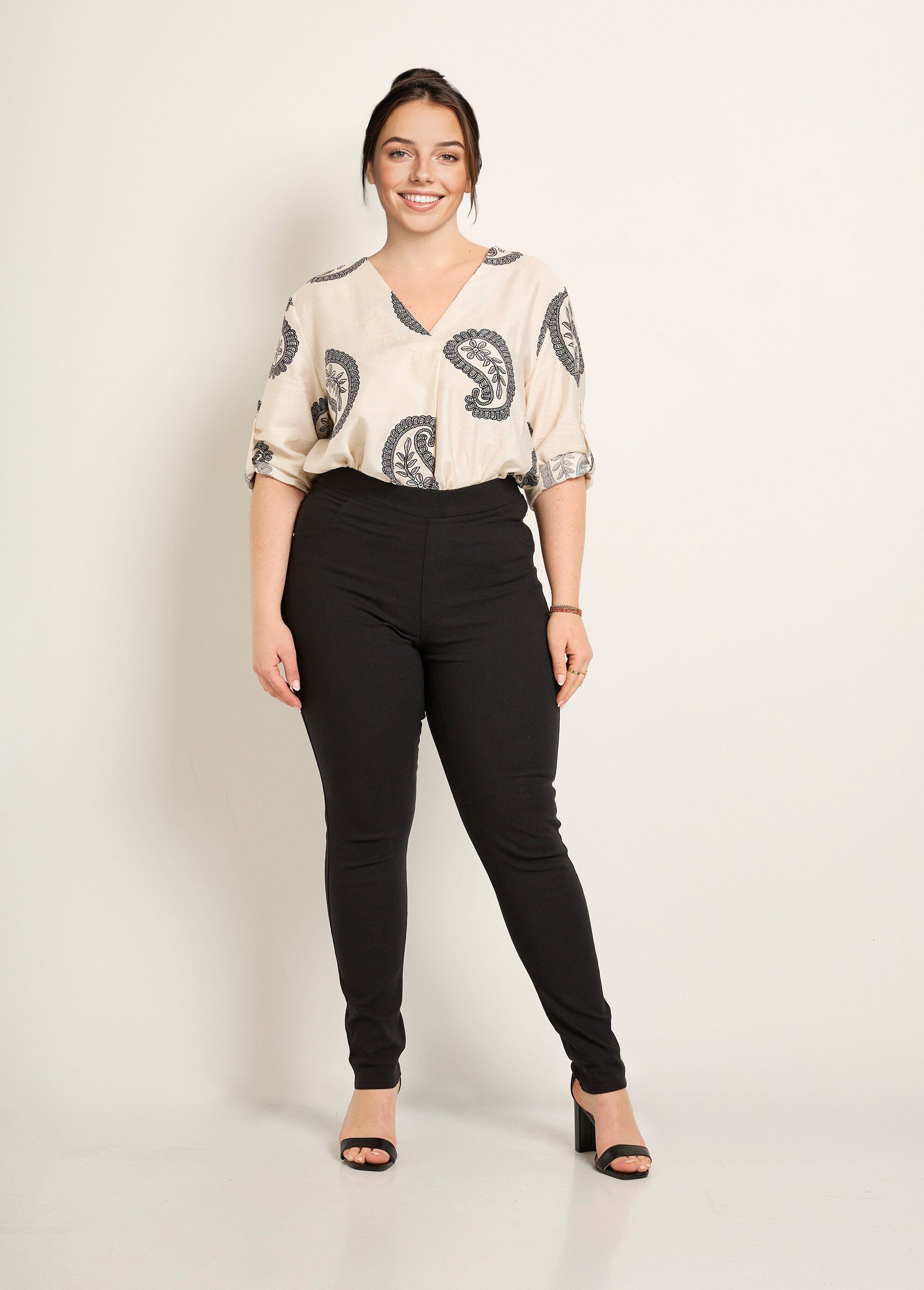 Stretch_pants_with_elasticated_waist_Black_SF1_curvy