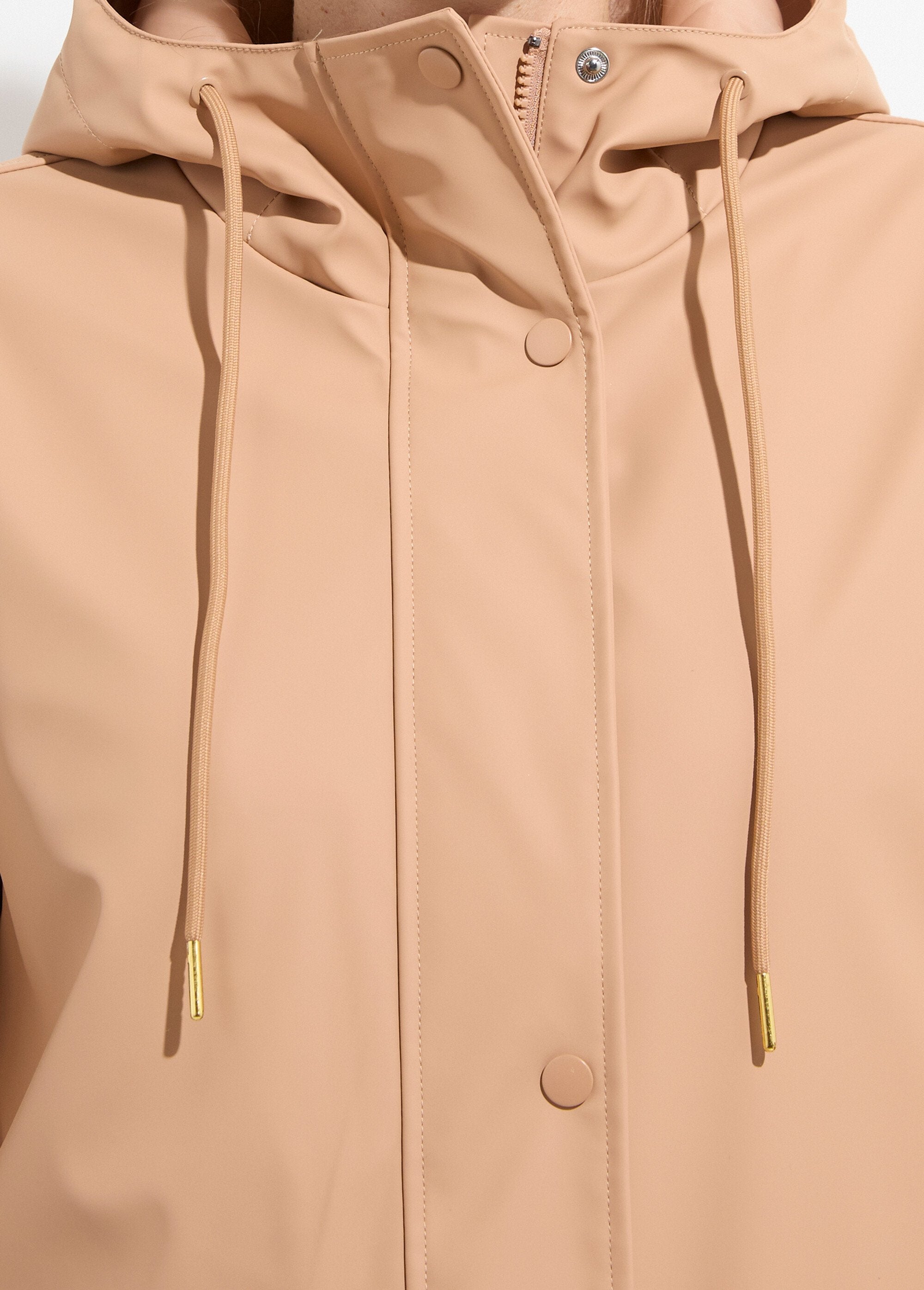 Water-repellent_zip-up_hooded_parka_camel_DE1_slim