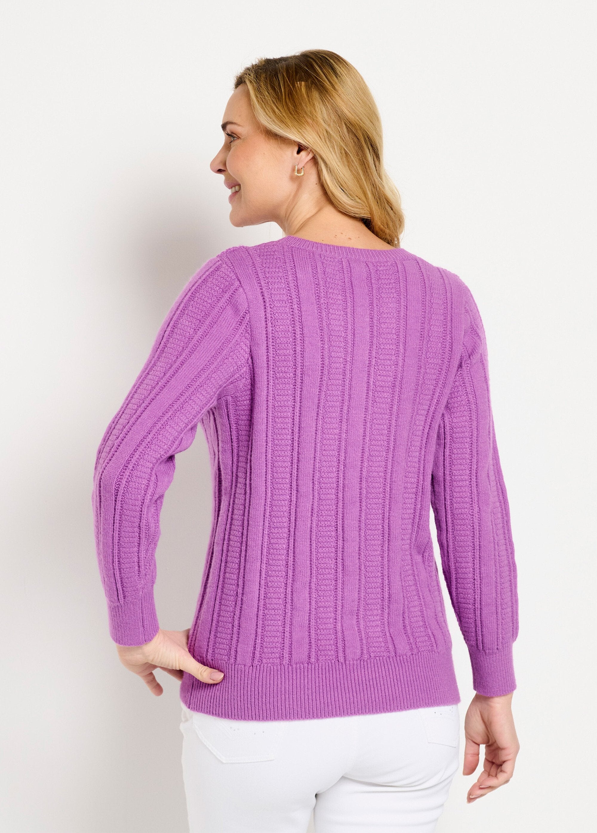 Soft_openwork_sweater_with_round_neck_balls_Parma_DO1_slim