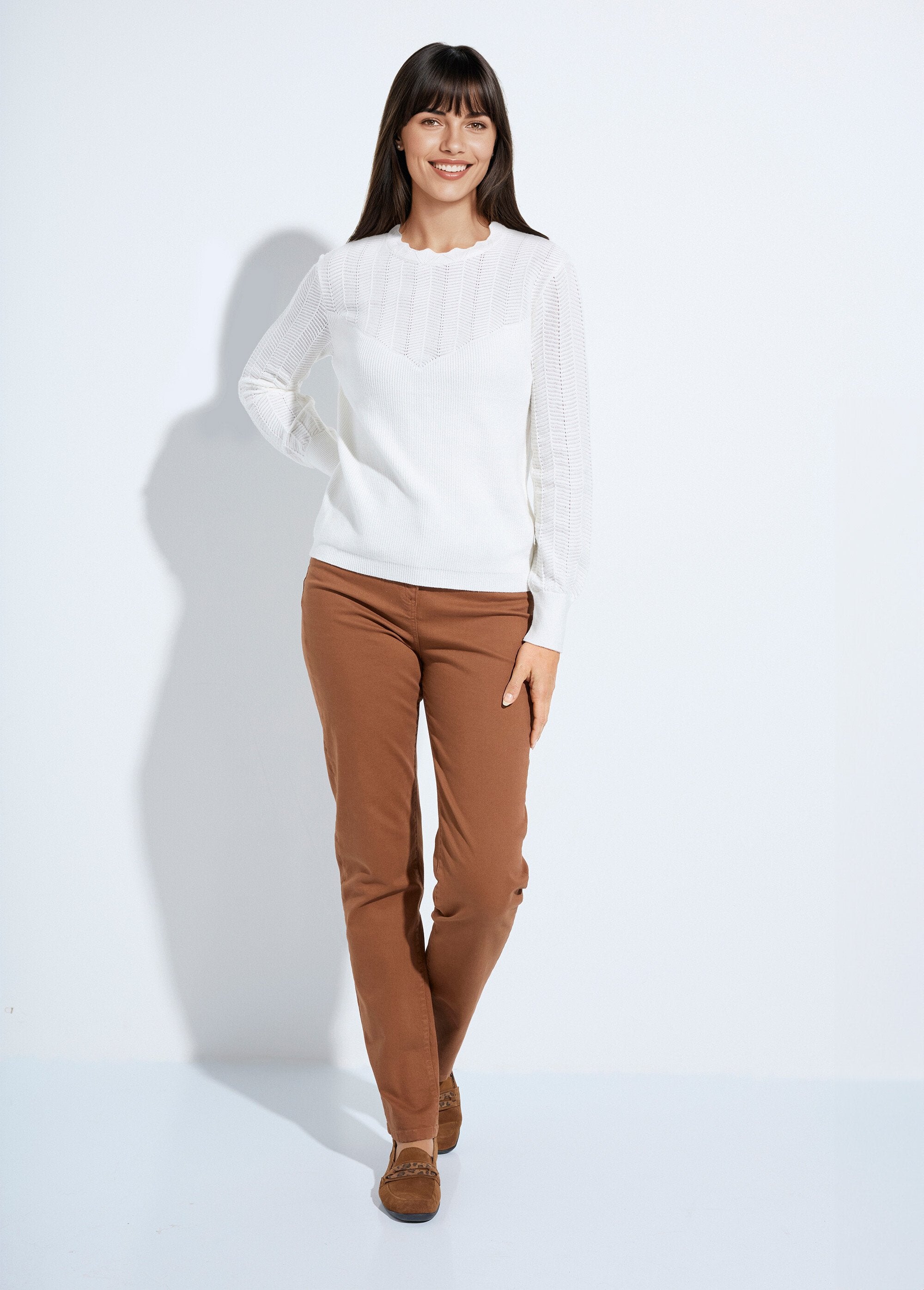 Soft_round_neck_sweater_with_long_blousy_sleeves_Ecru_SF1_slim