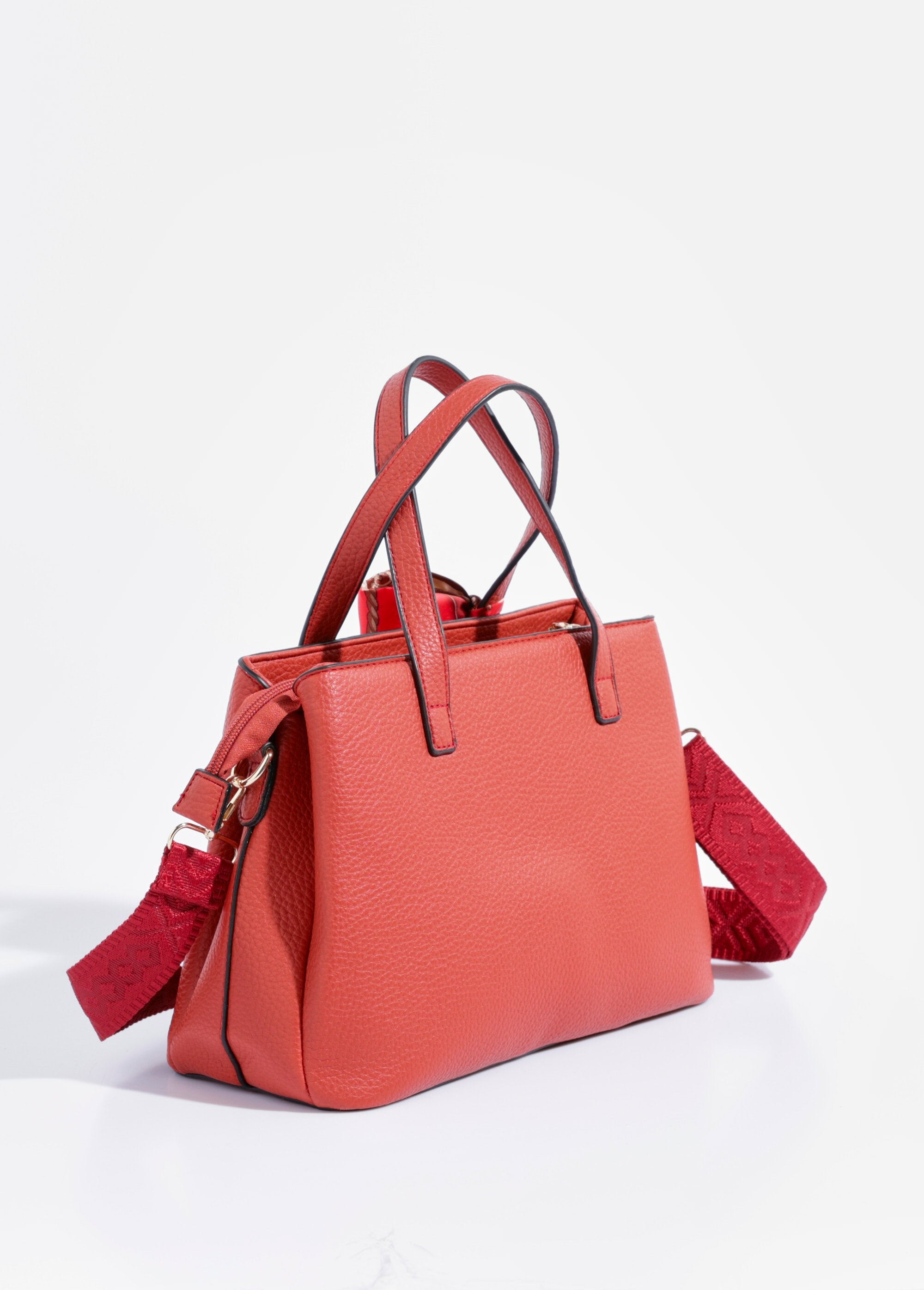 Handbag_carried_on_the_shoulder_or_by_hand_Tomette_DO1_slim