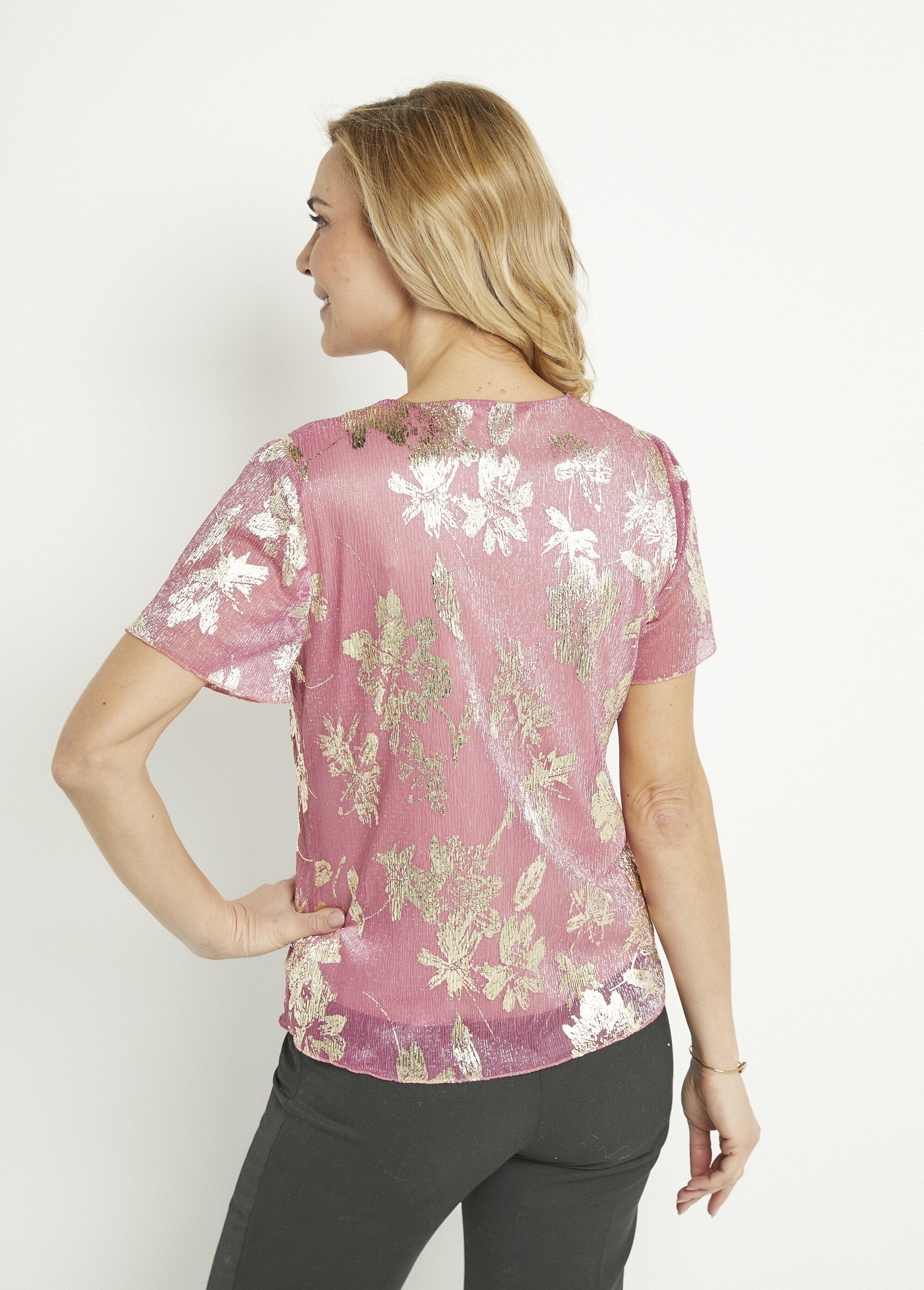 Cropped_T-shirt_with_golden_foliage_print_Pink_DO1_slim