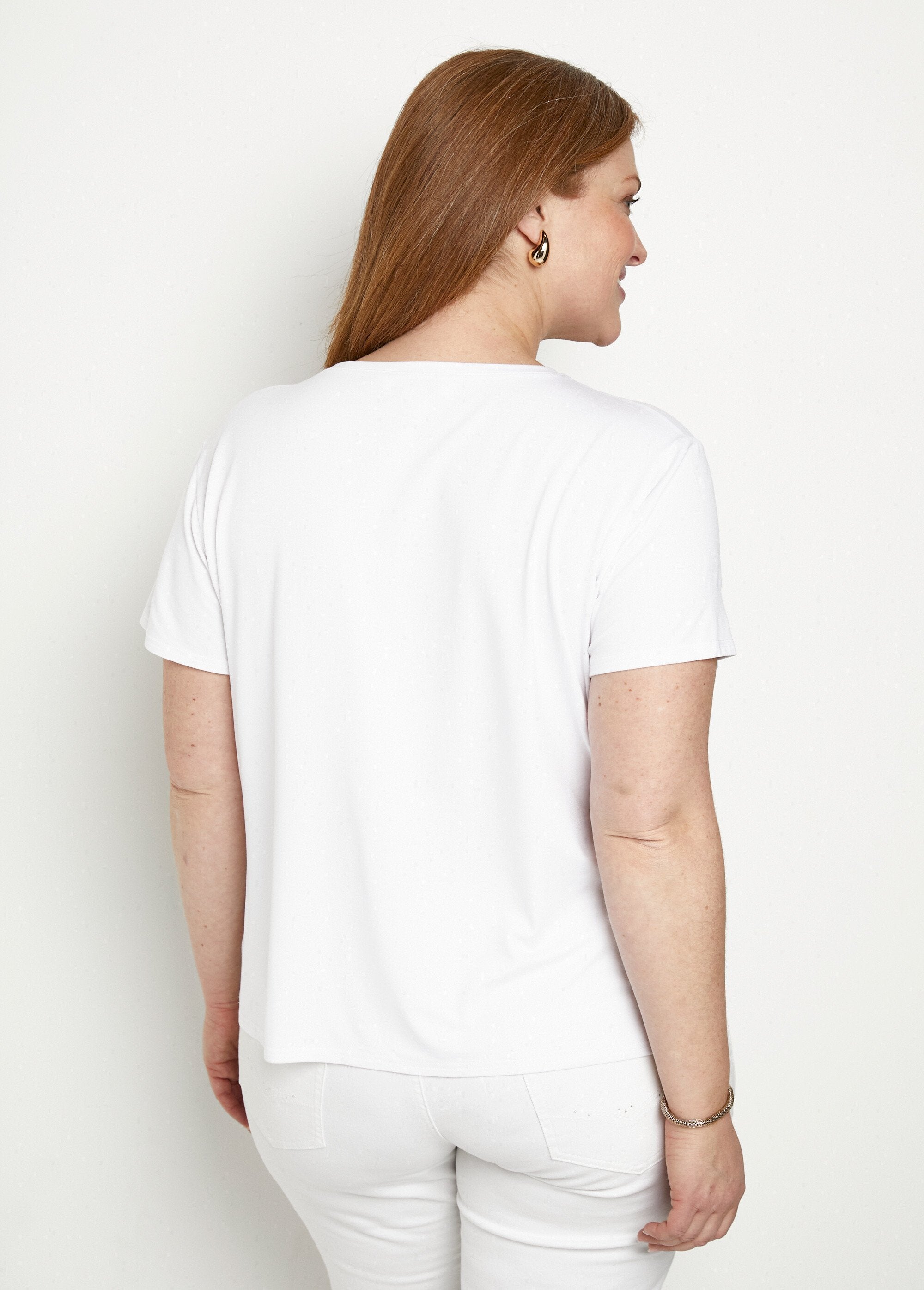 Plain_rhinestone_round_neck_short_sleeve_t-shirt_White_DO1_curvy