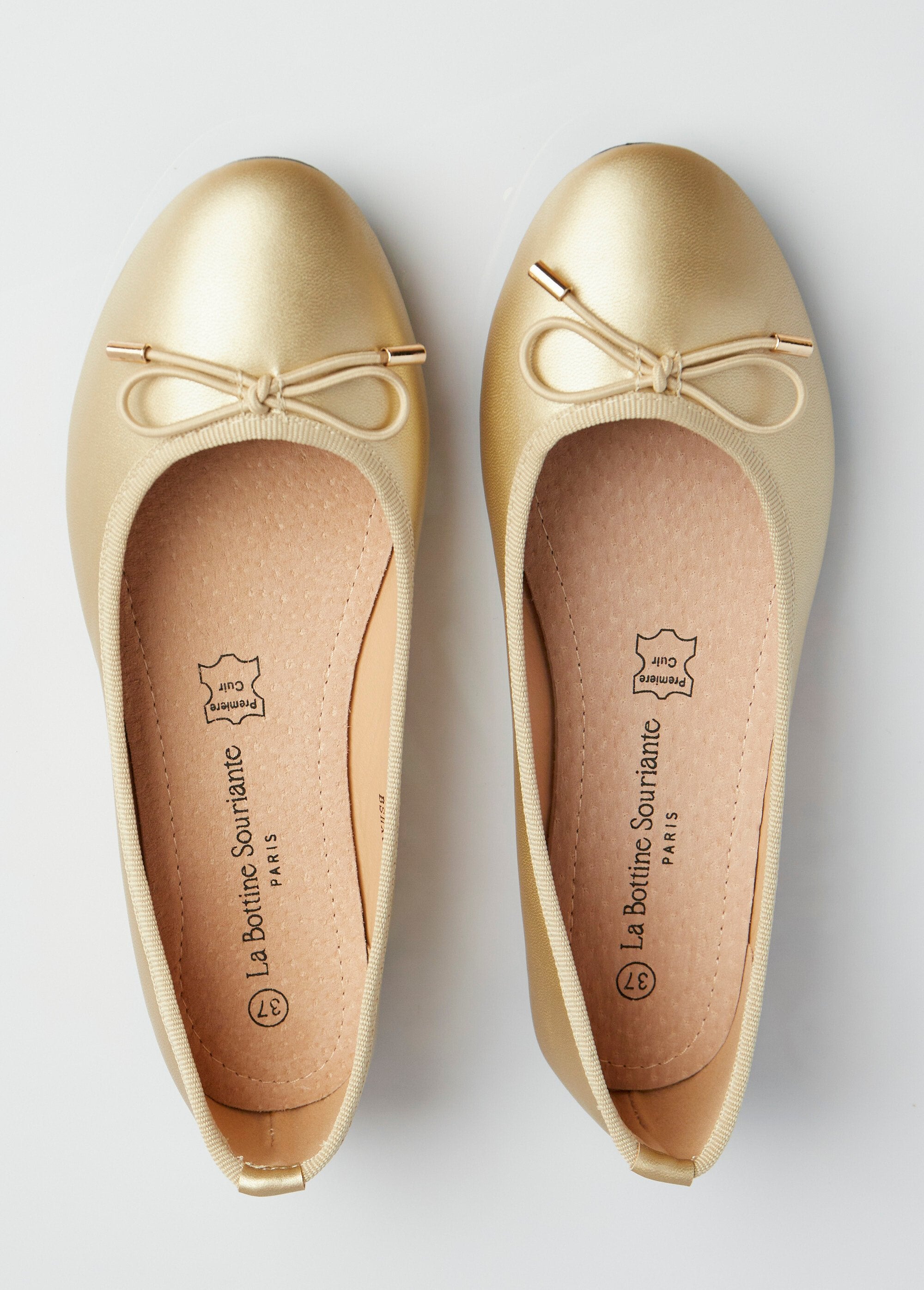 Flat_heel_ballerinas_with_small_bow_Golden_OV1_slim