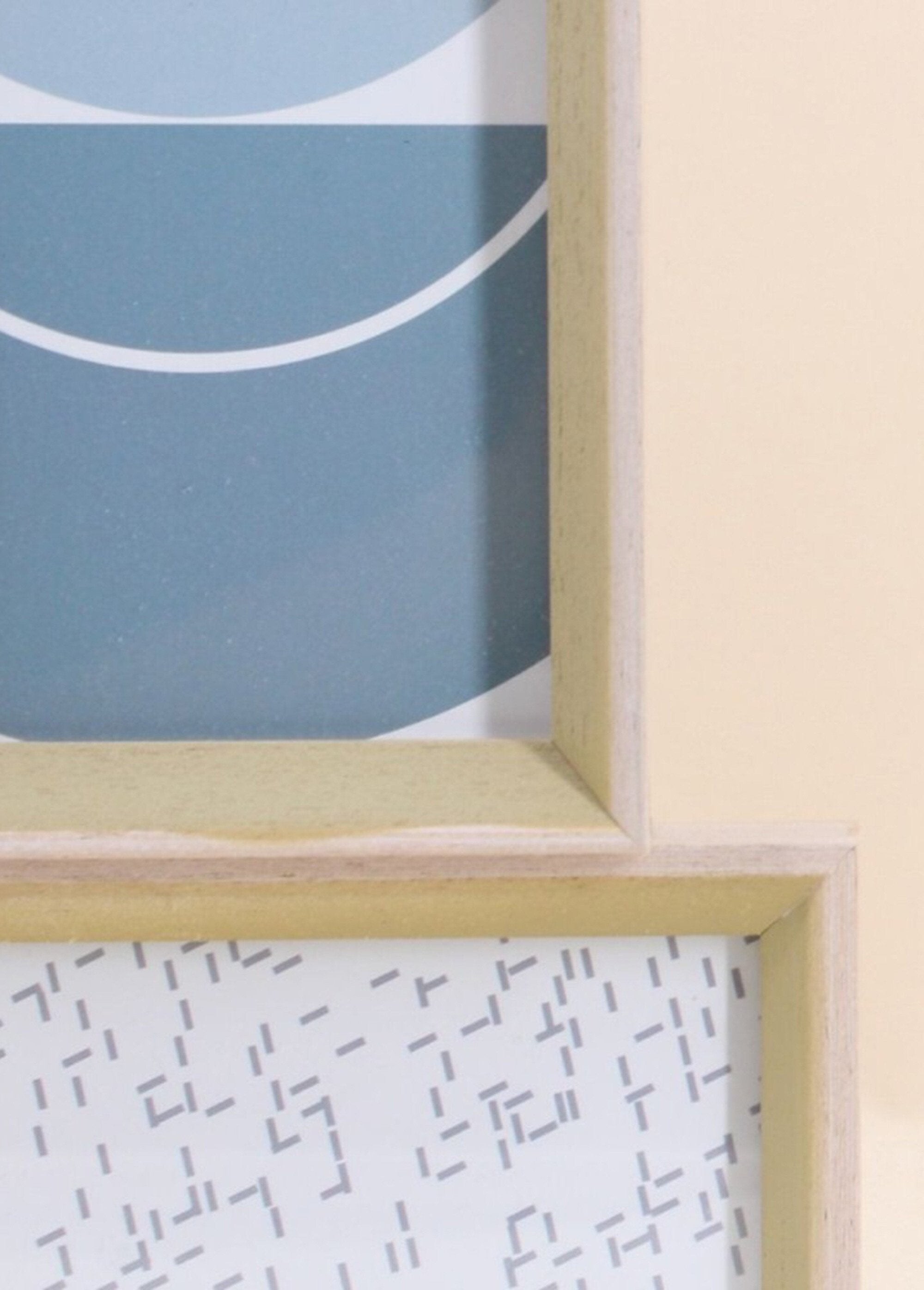 Photo_frame_for_6_photos,_in_light_wood_Natural_DE1_slim