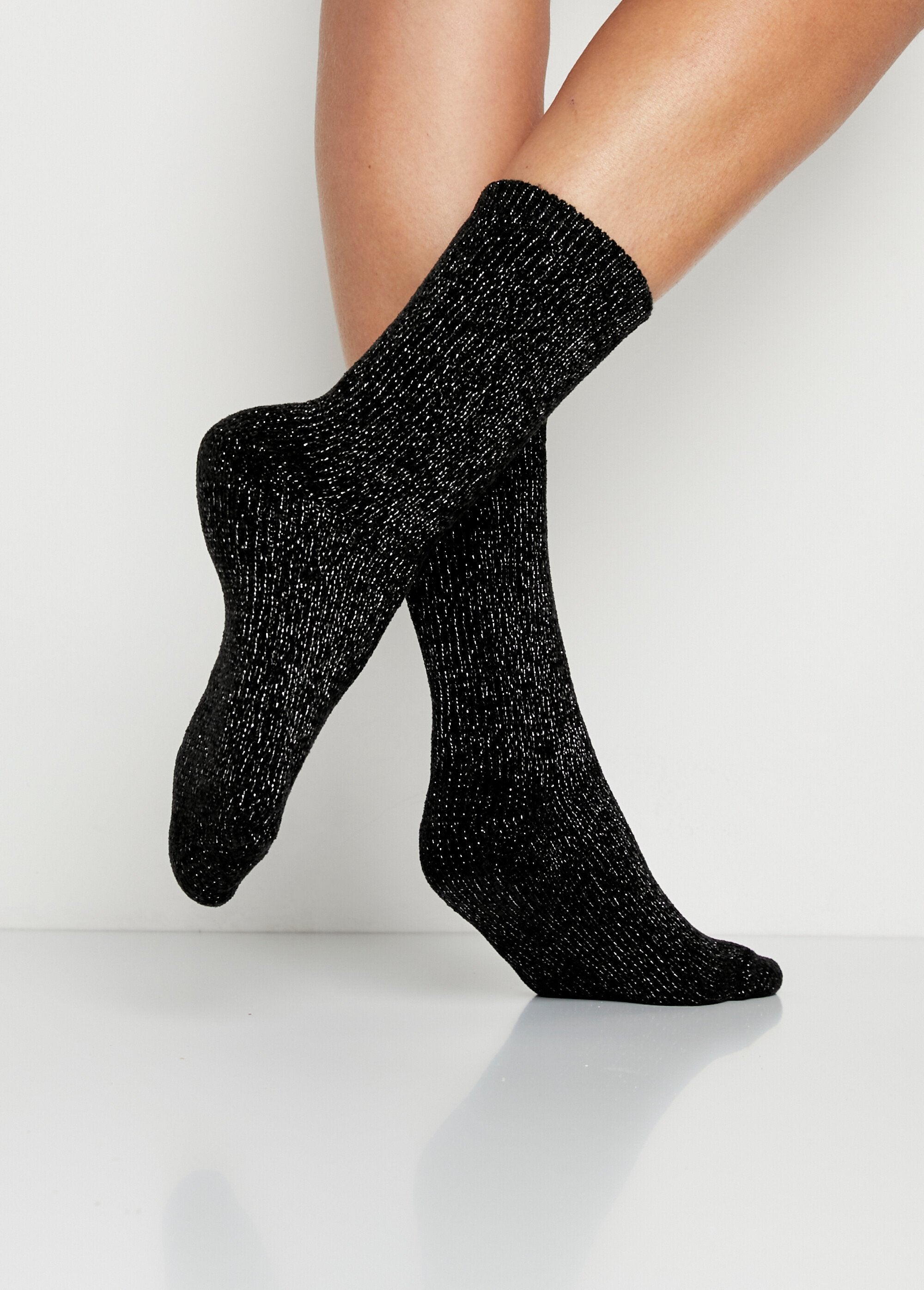 Chaussettes_assorties_maille_chenille_Assortis_noir_lot2_DO1_slim