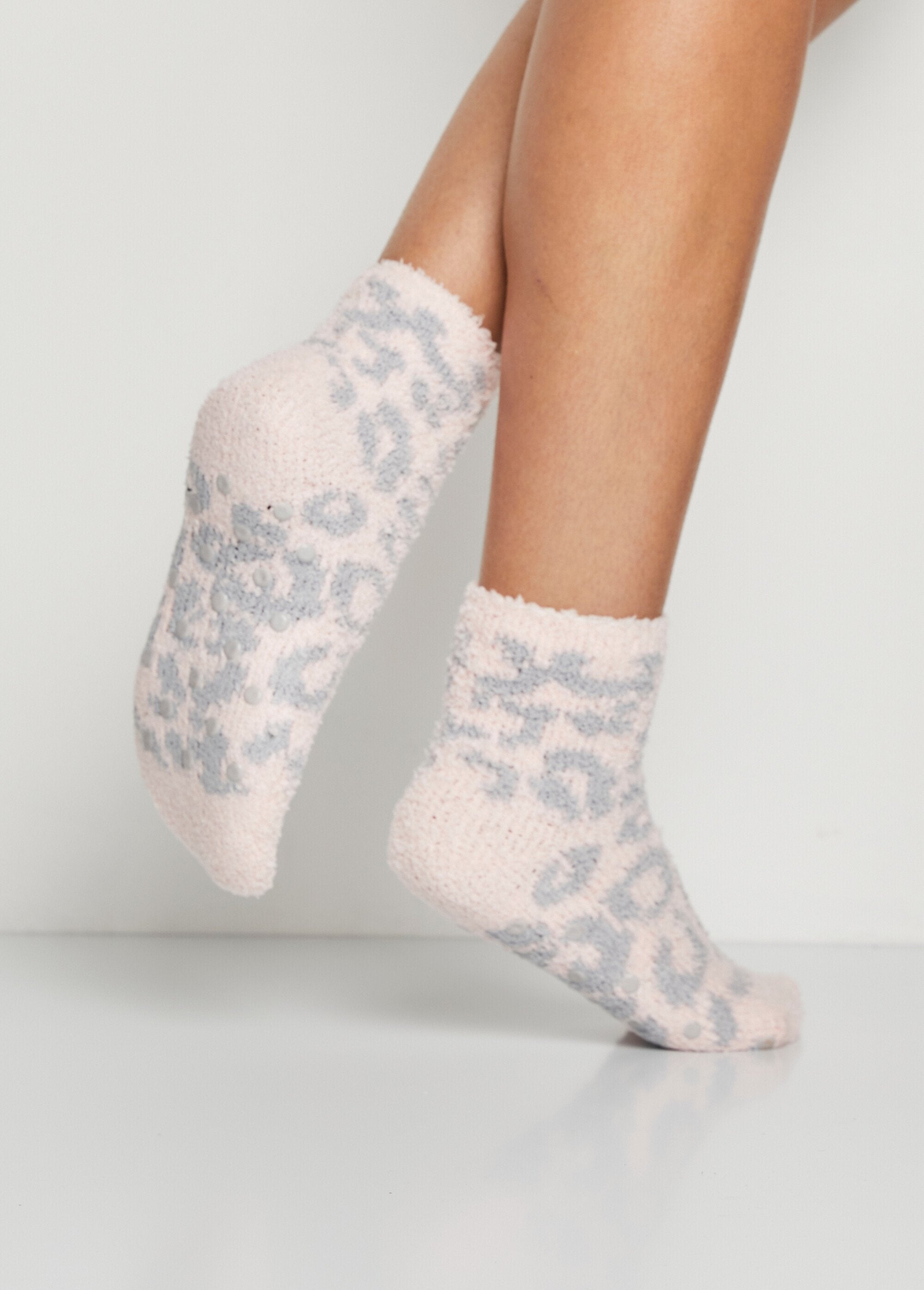 Chaussettes_douceur_antidérapantes_Assortis_gris_lot2_DO1_slim