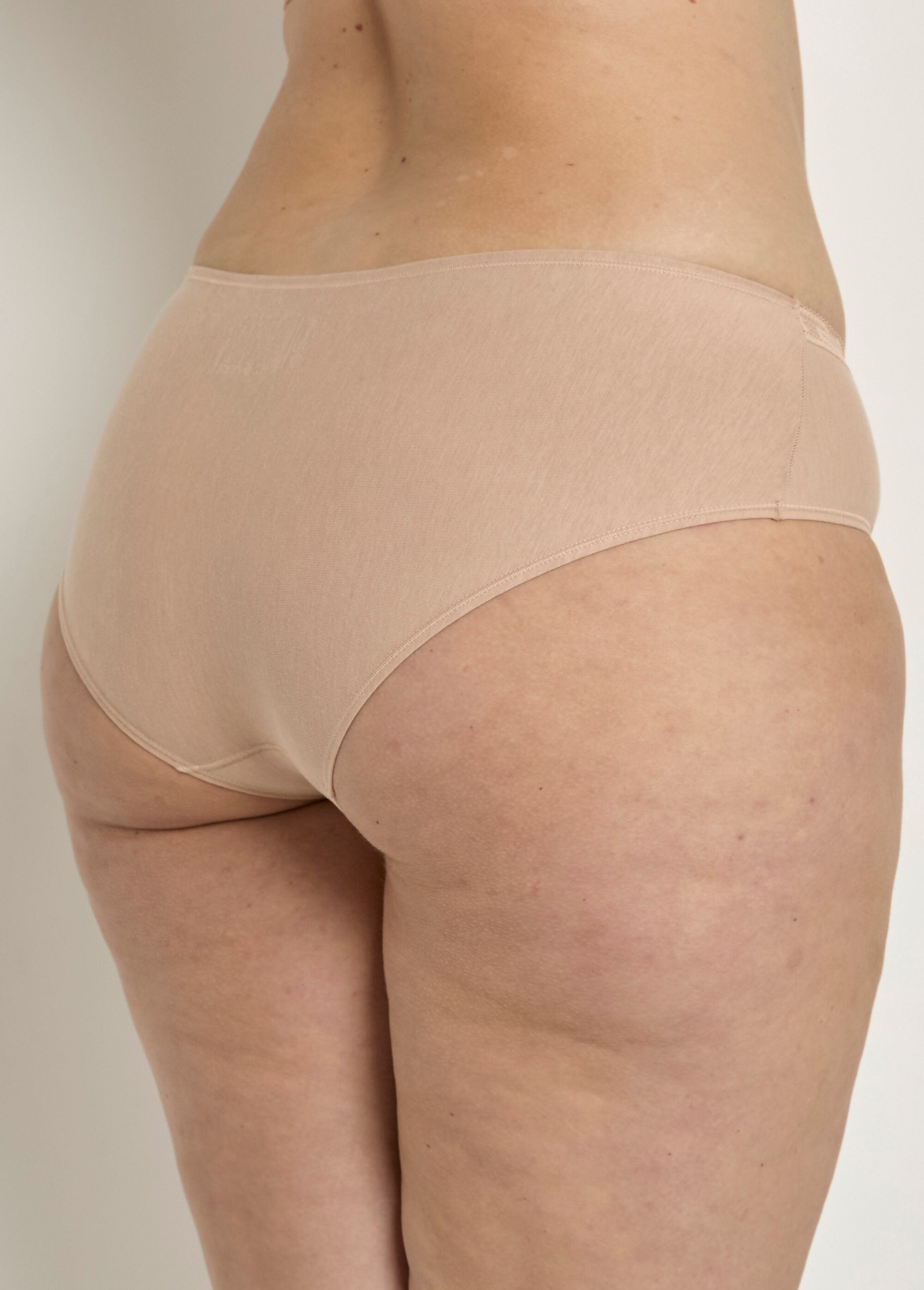 Chantelle®_-_"EasyFeel"_second_skin_effect_shorty_Nude_DO1_curvy