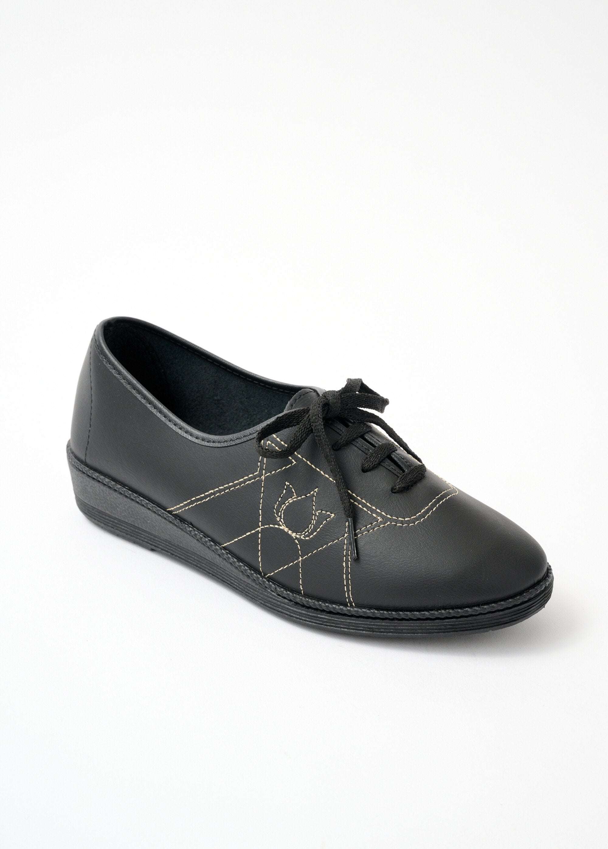 Comfortable_width_laced_leather_derbies_Black_FA1_slim