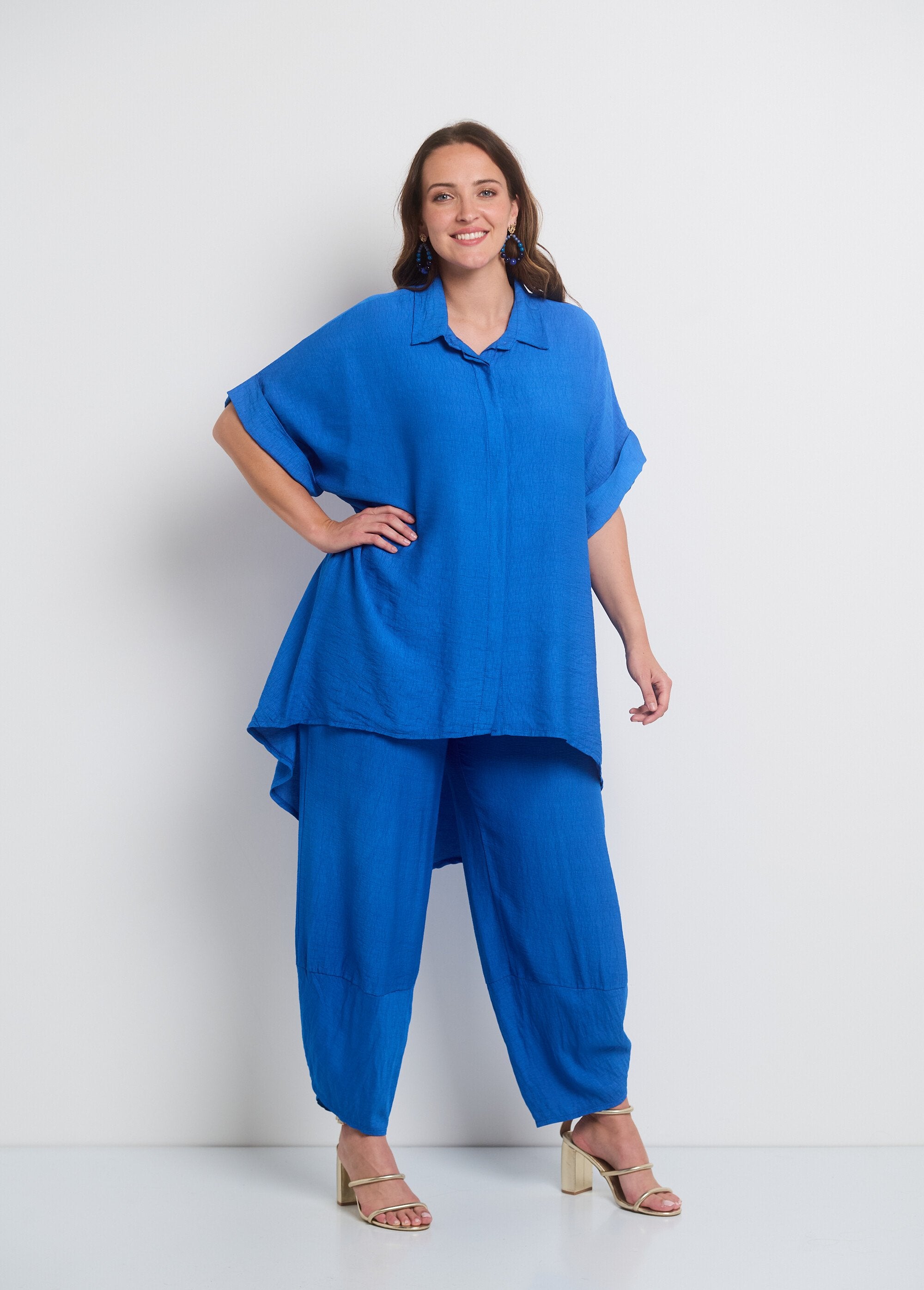 Blouse_and_pants_set_Royal_blue_FA1_curvy