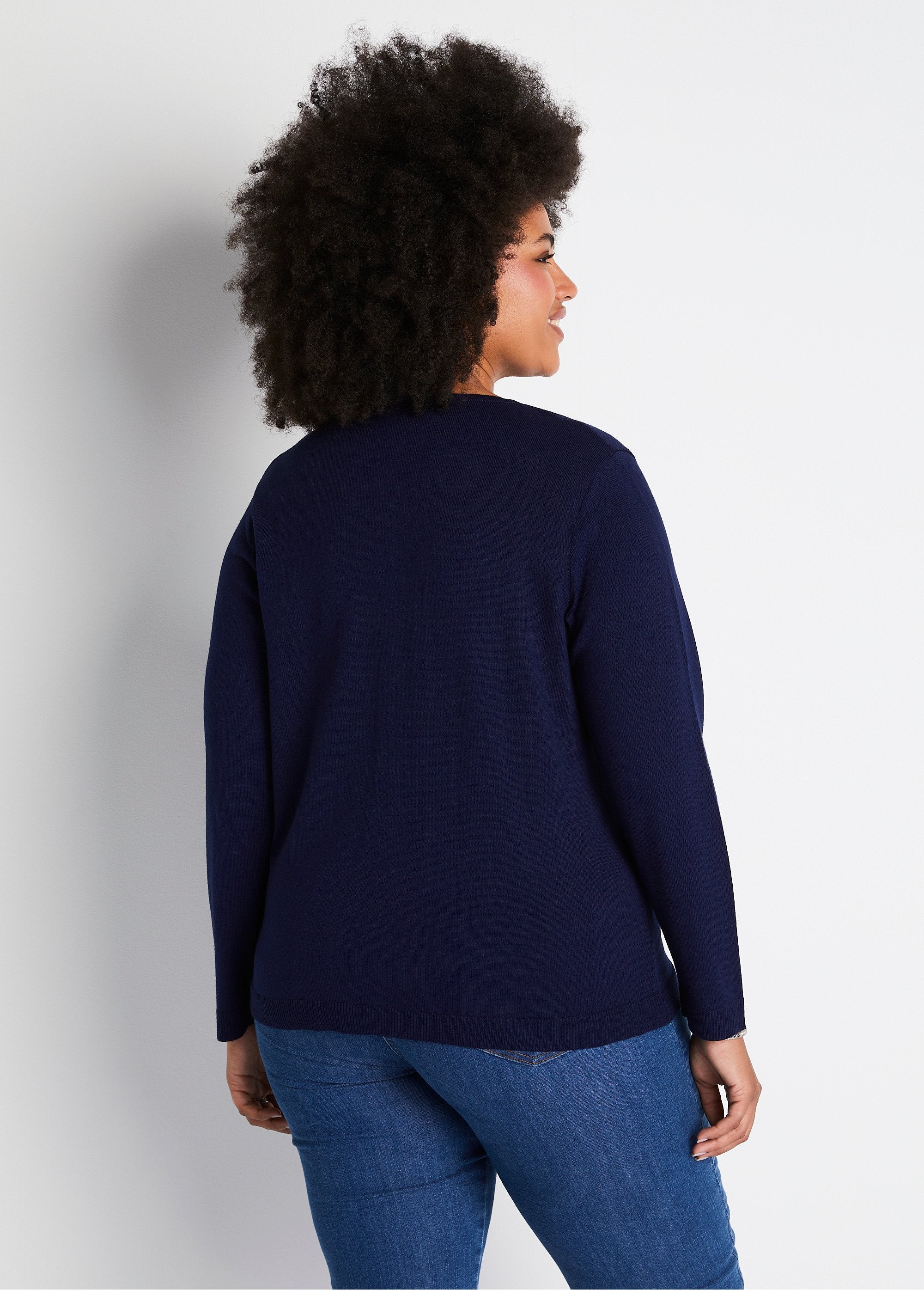 Plain_short_buttoned_cardigan_vest_Marine_DO1_curvy