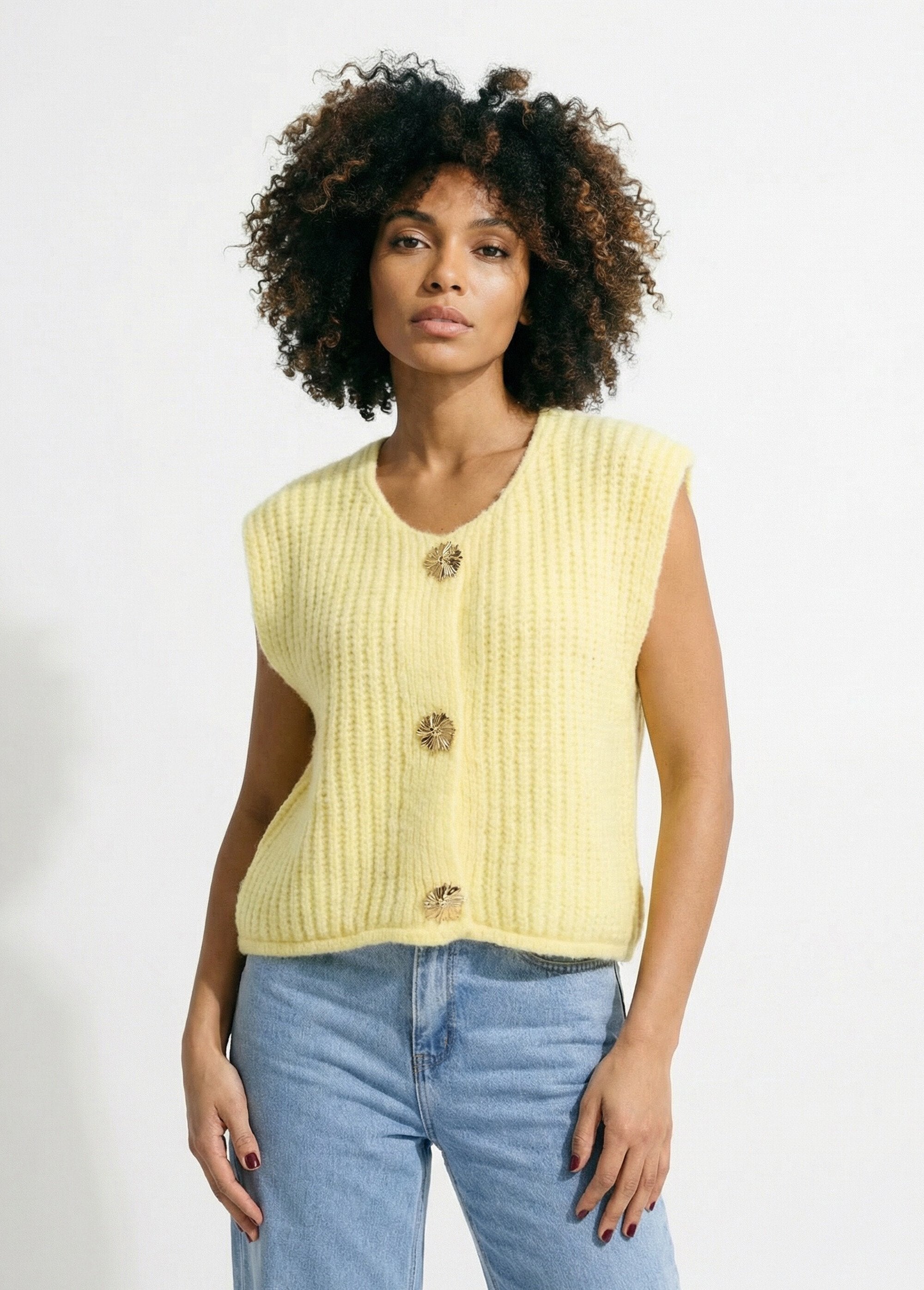 Sleeveless_vest_with_jeweled_buttons_YELLOW_FA1_slim