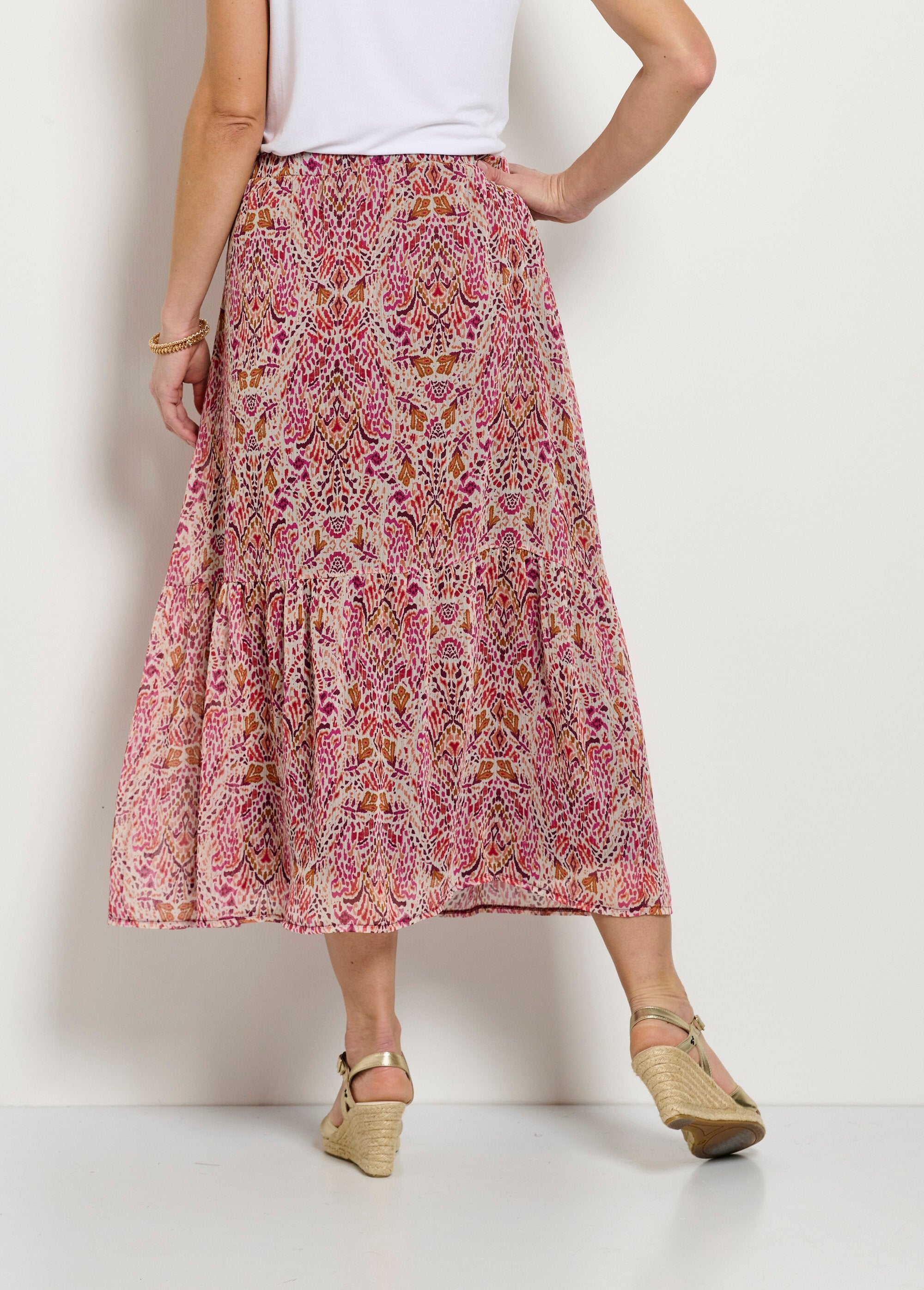 Long_skirt_with_ruffles,_ethnic_print_voile_Pink_and_white_DO1_slim