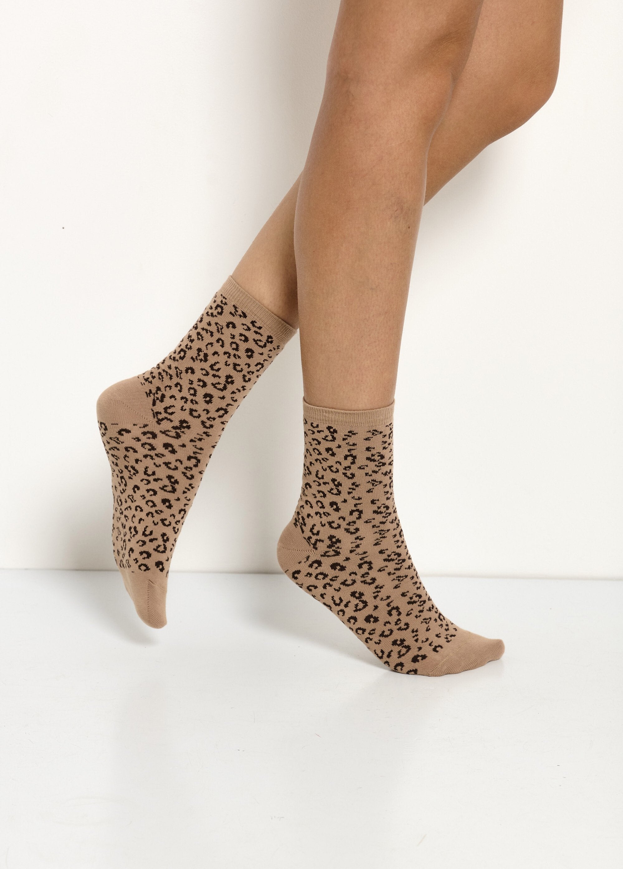 Leopard_Print_Mid-Calf_Socks_-_Pack_of_3_Pairs_Beige_lot3_DE1_slim