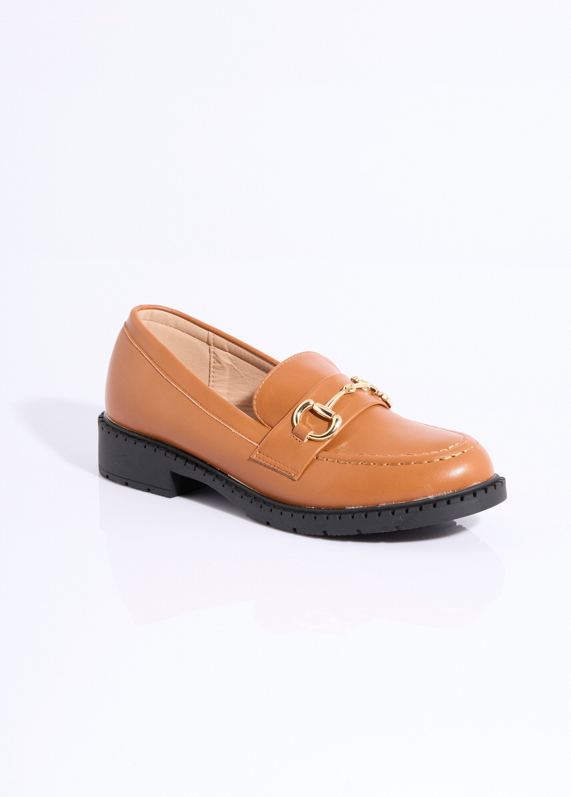 Moccasins_with_metal_tab_camel_FA1_slim