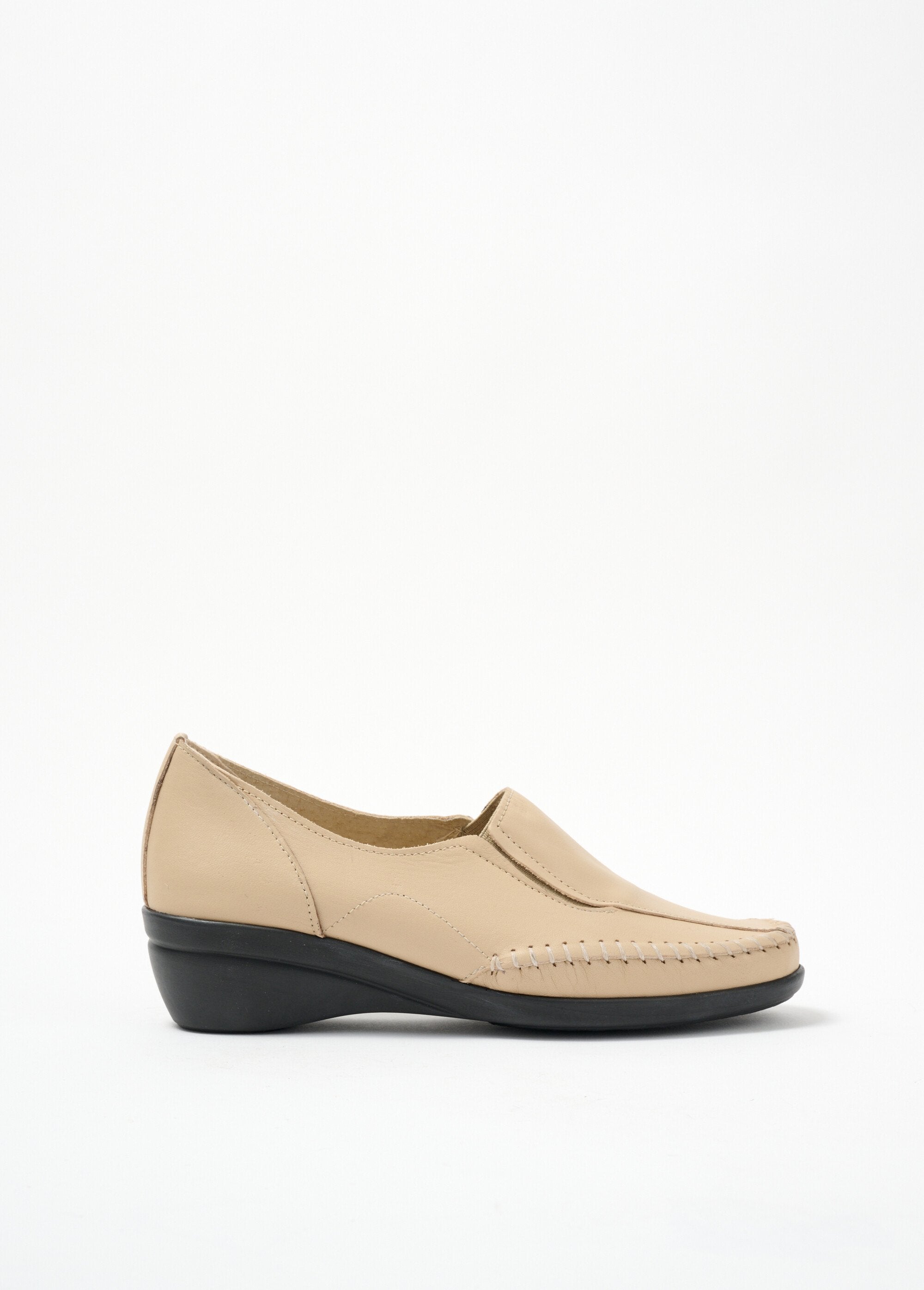 Large-width_leather_wedge_loafers_Beige_DR1_slim