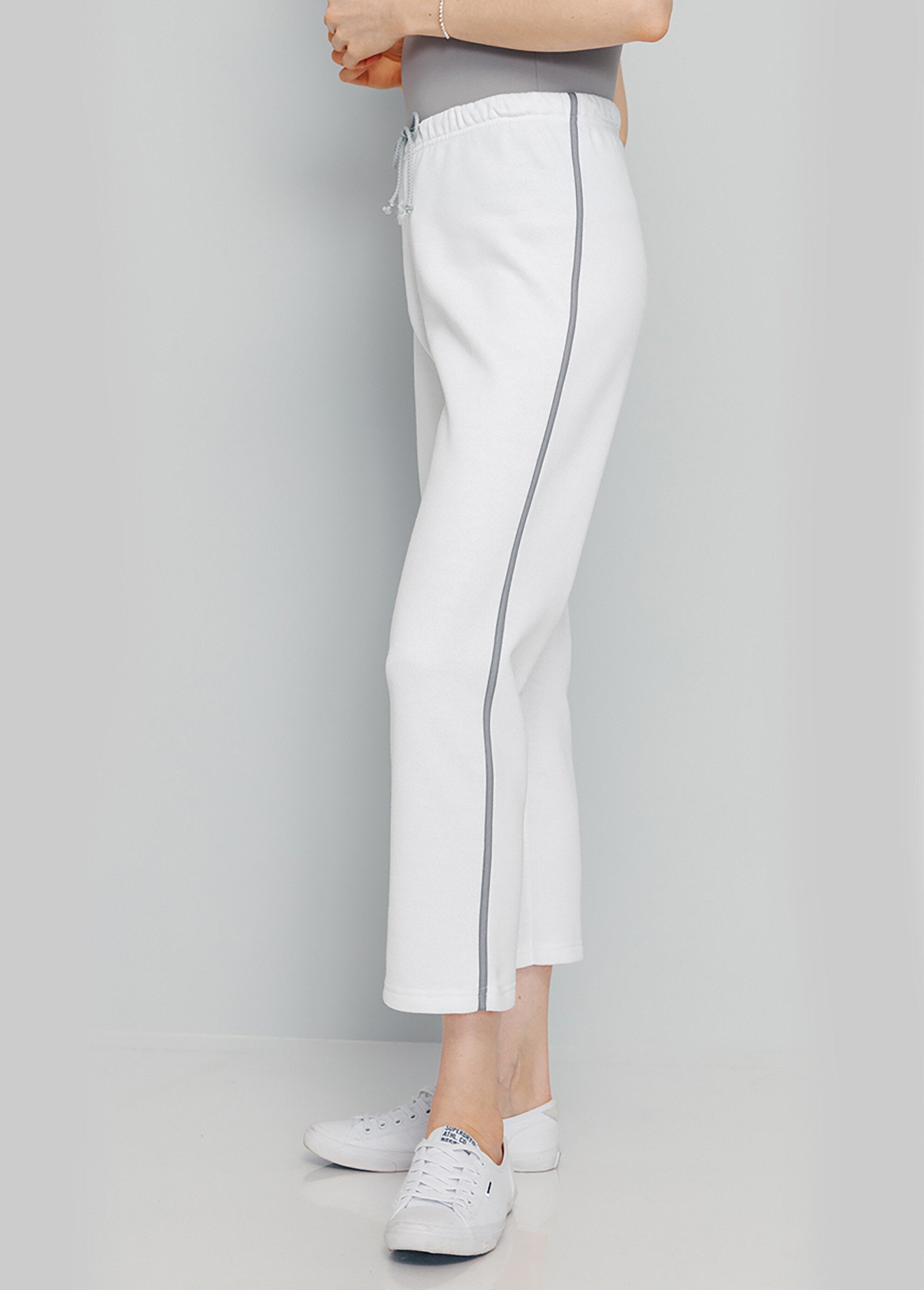 Cropped_lounge_pants_with_side_stripes_White_DR1_slim