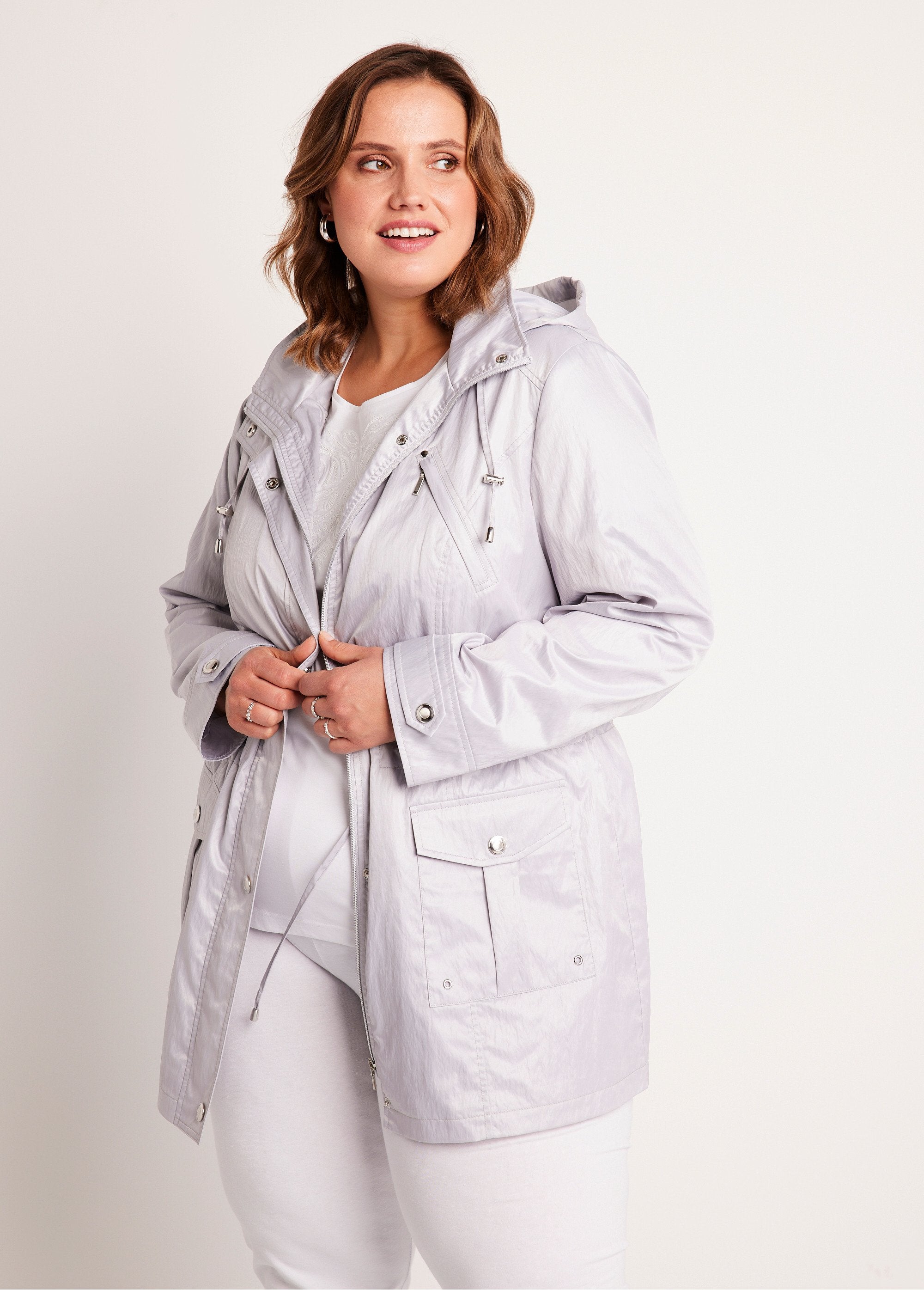 Zippered_and_press-studded_parka_Silver_grey_FA1_curvy