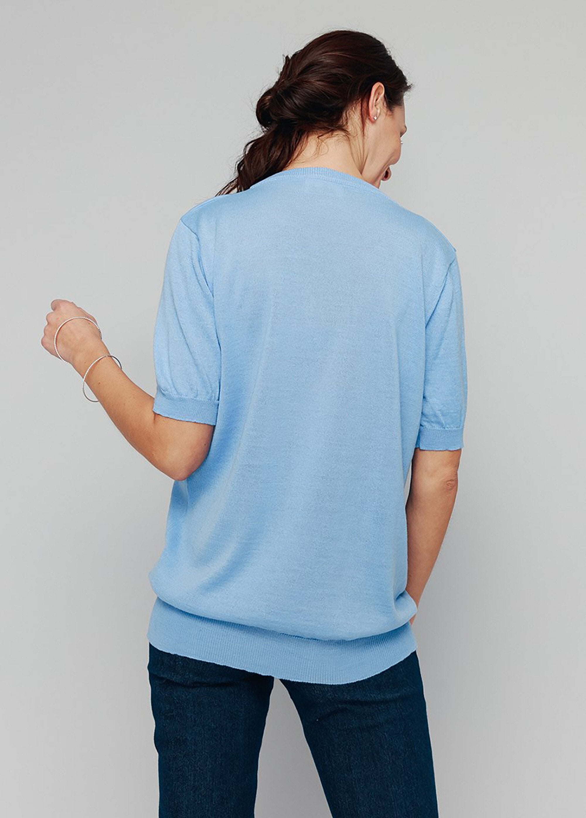 Short-sleeved_merino_wool_sweater_Cloud_blue_DO1_slim