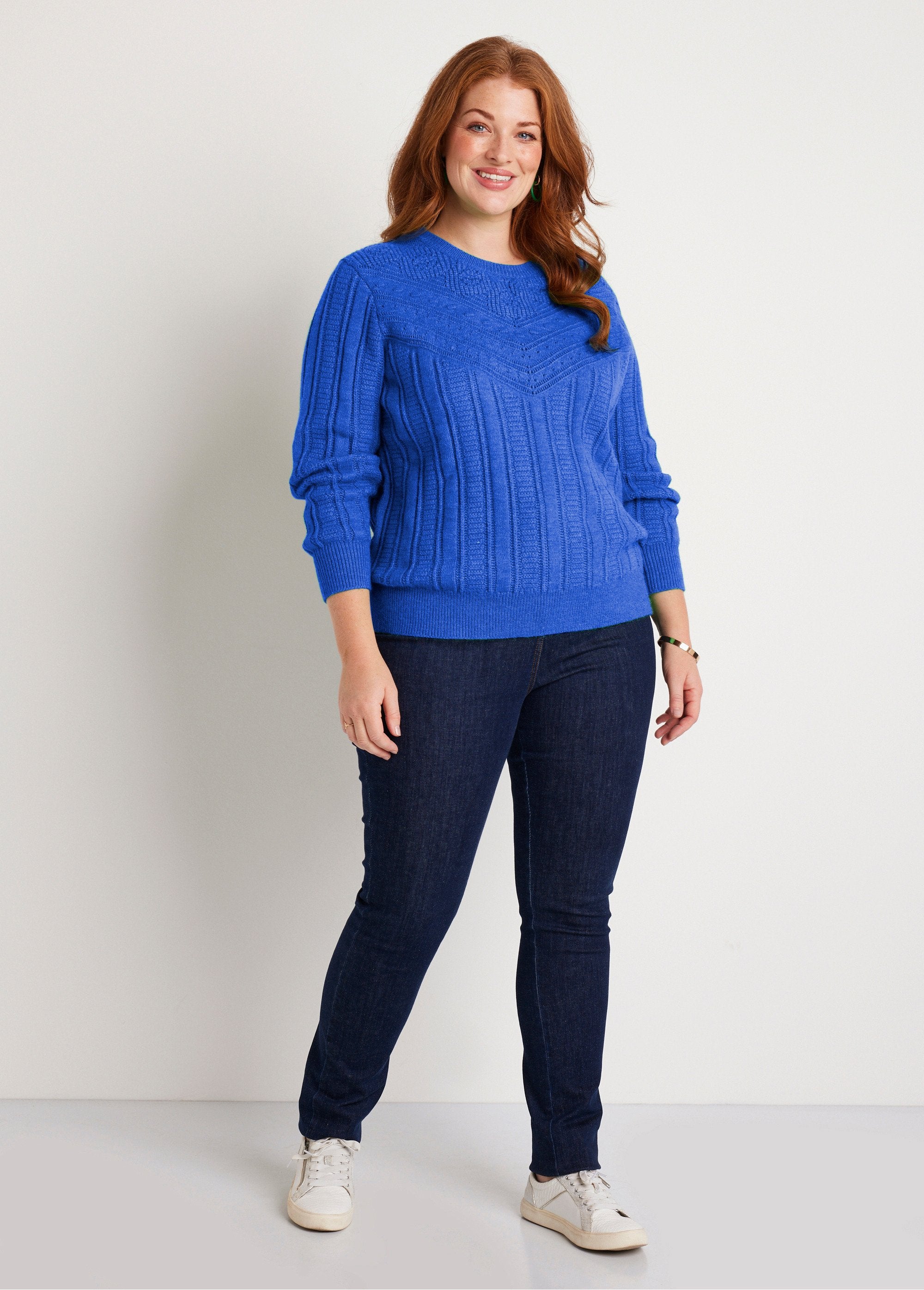 Soft_openwork_sweater_with_round_neck_balls_Blue_SF1_curvy