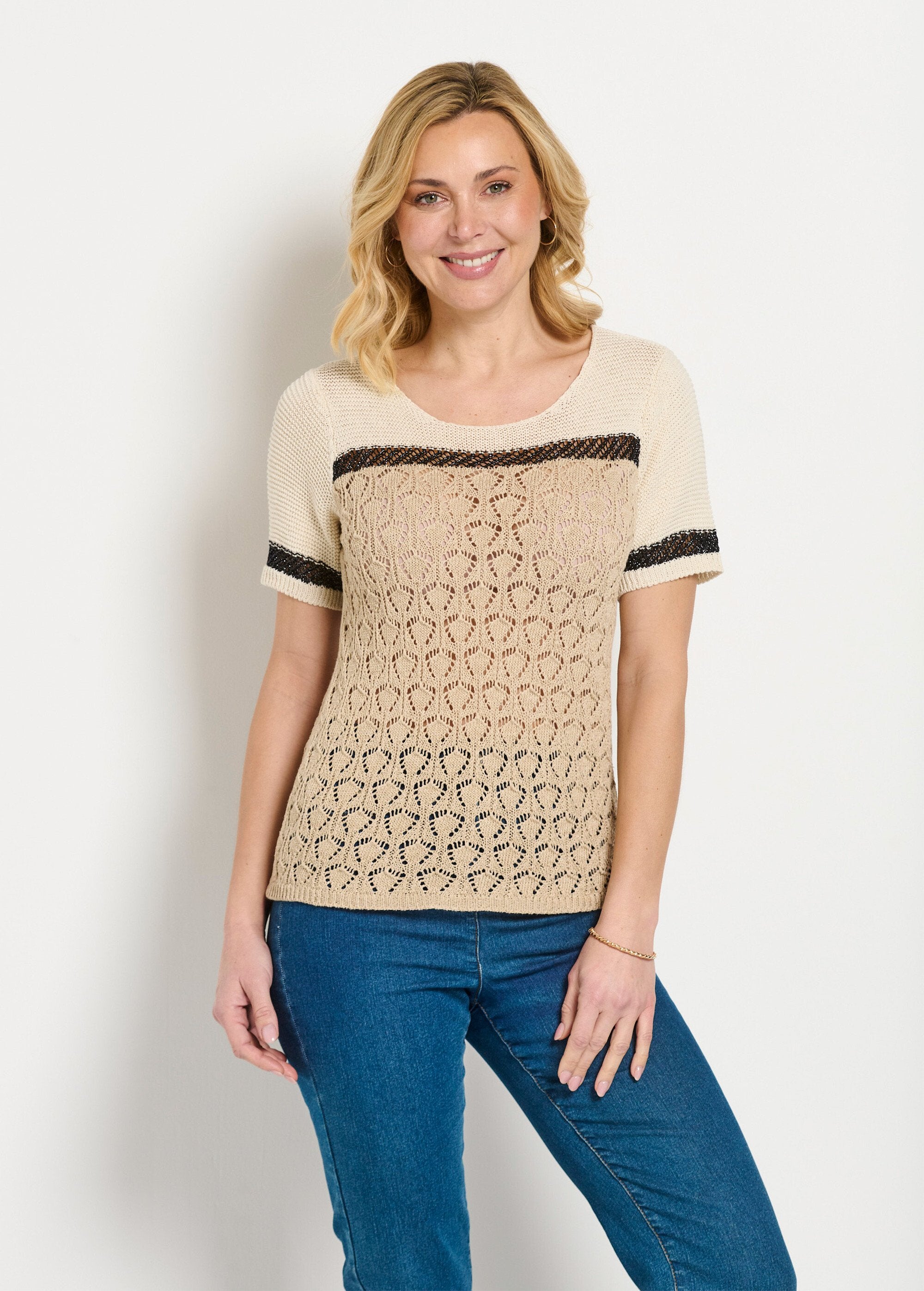 Soft_shiny_short_sleeve_round_neck_sweater_Beige_and_black_FA1_slim