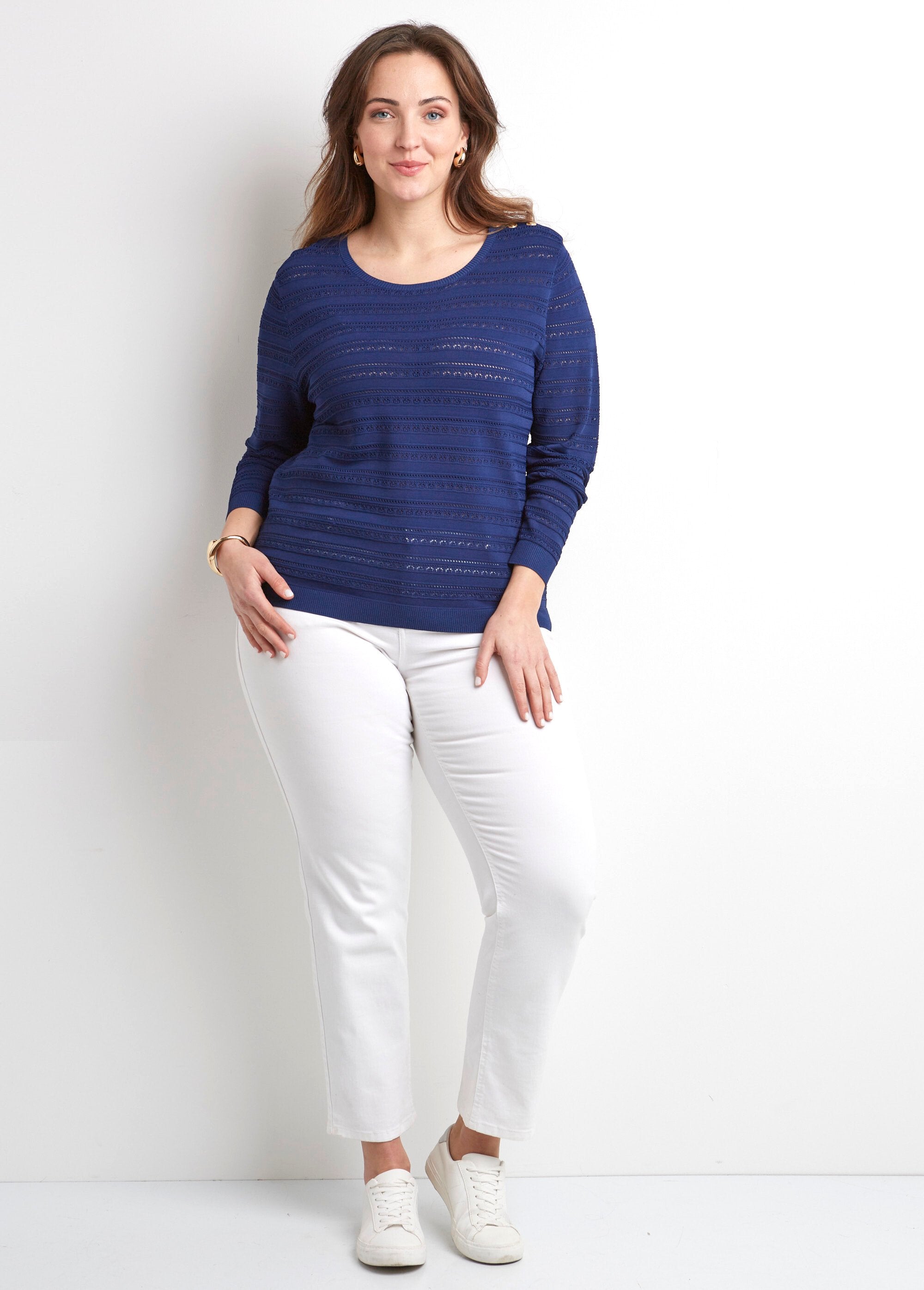 Soft_short_round_neck_plain_long_sleeve_sweater_Marine_SF1_curvy