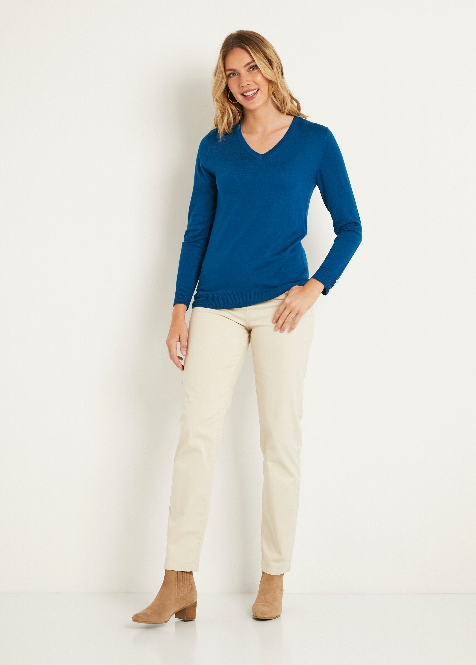 Fine_V-neck_sweater_in_plain_jersey_with_merino_wool_Duck_SF1_slim