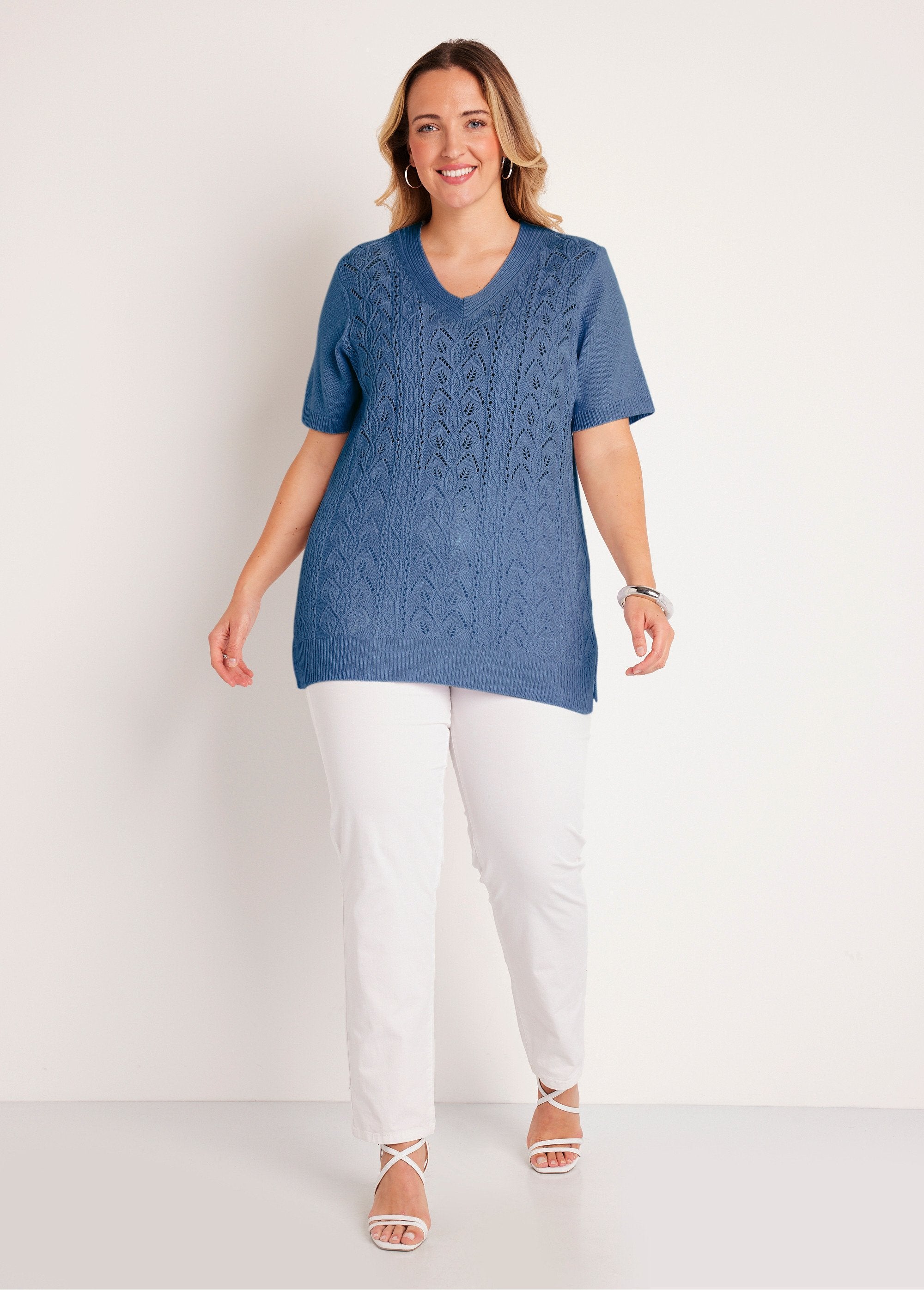 Long_V-neck_tunic_sweater_Blue_SF1_curvy