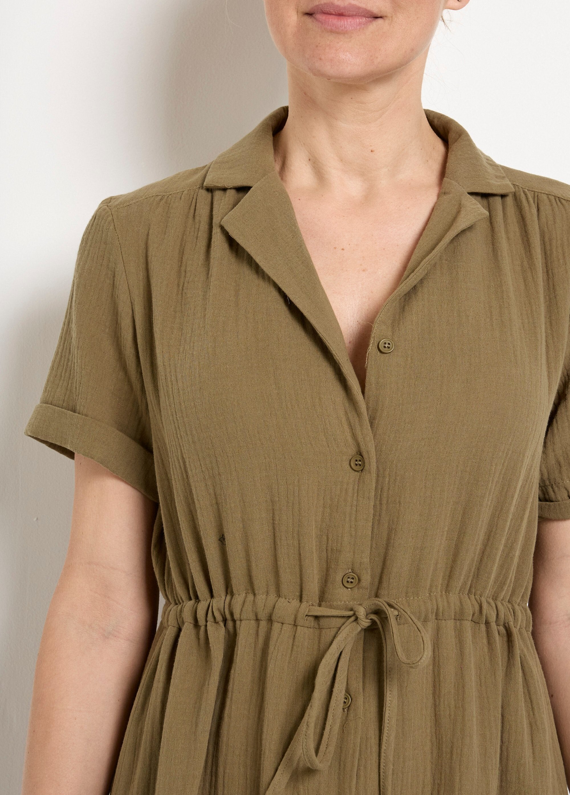 Long_cotton_gauze_shirt_dress_Khaki_DE1_slim