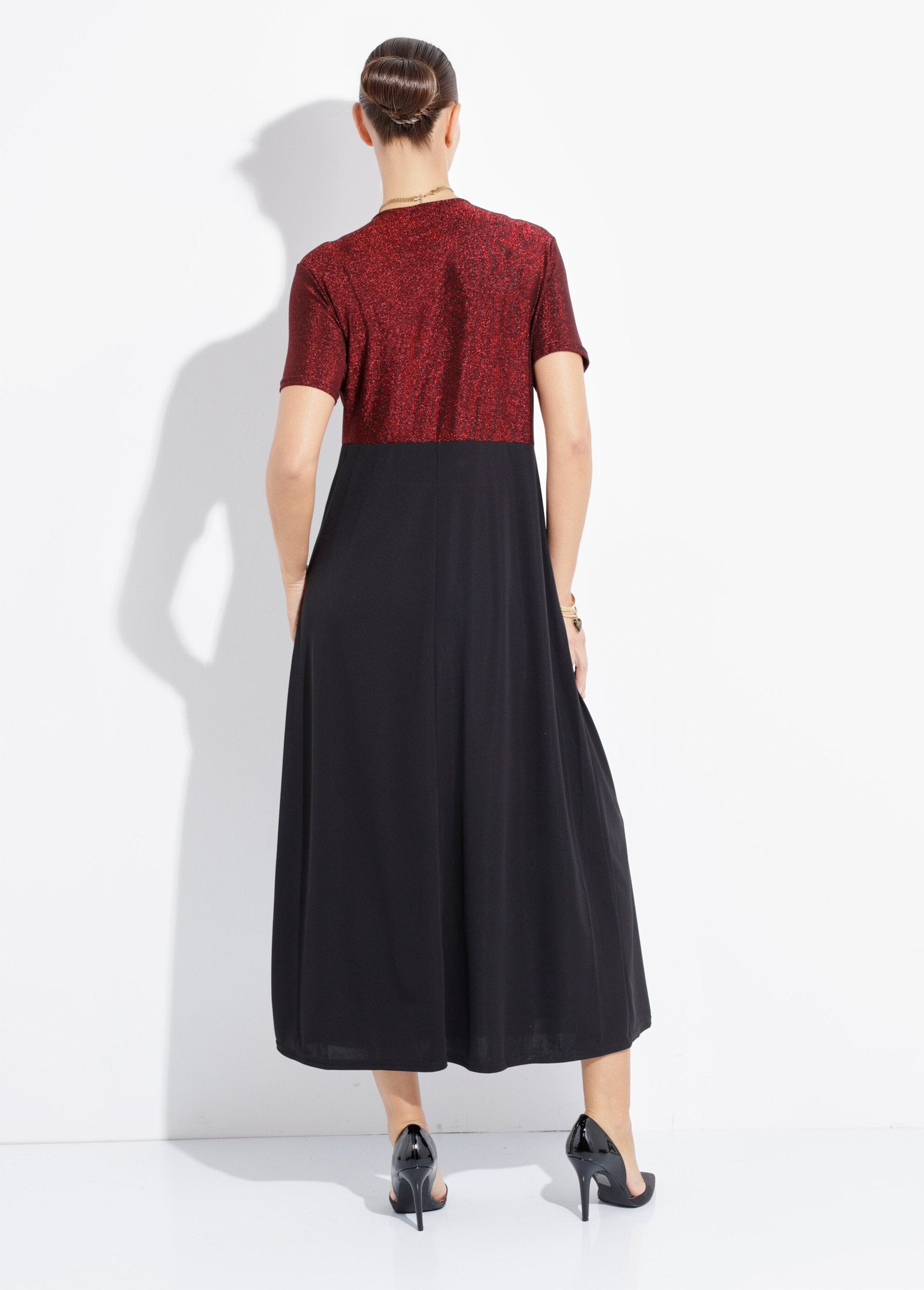 Chic_long_dress_in_metallic_knit_Red_and_black_DO1_slim