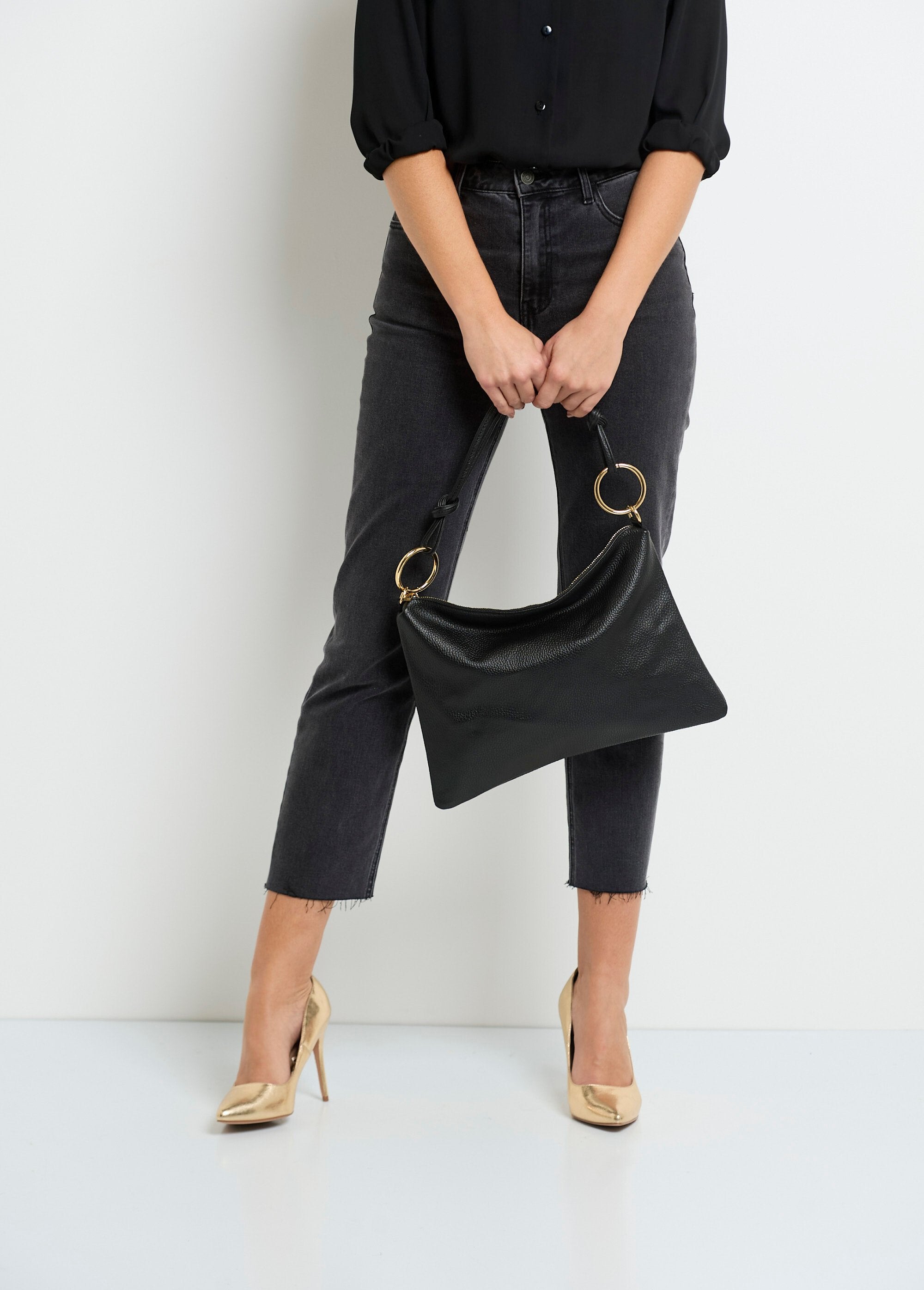 Sac_à_main_en_cuir_grainé_anses_anneaux_Noir_FA1_slim