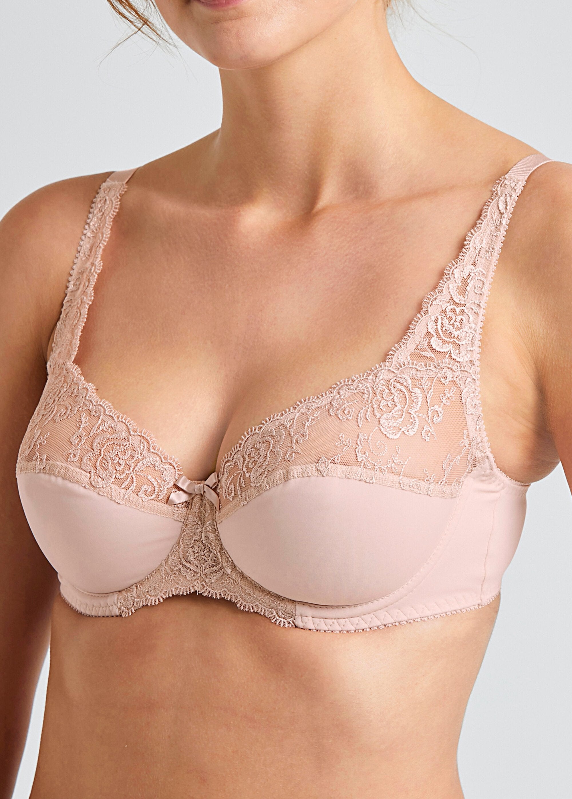 Soutien-gorge_avec_armatures_tulle_brodé_Poudre_FA1_slim