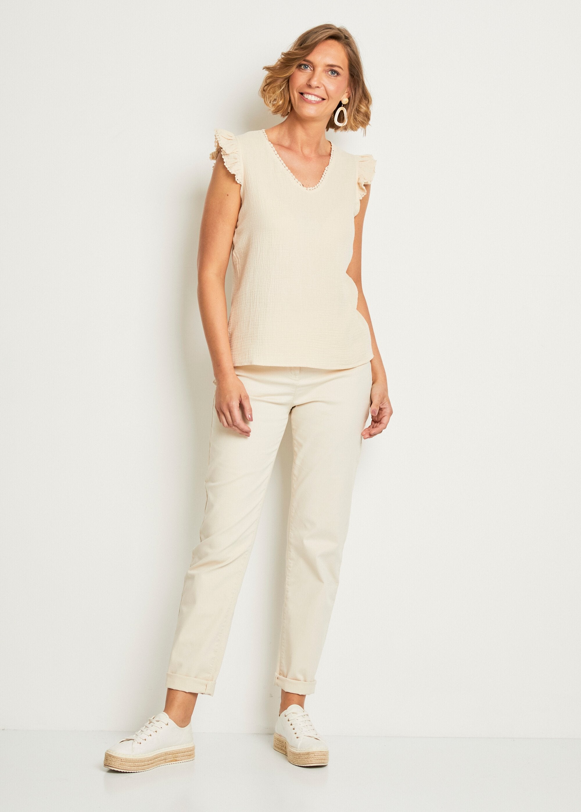 V-neck_tunic_with_fancy_sleeves_Ecru_SF1_slim